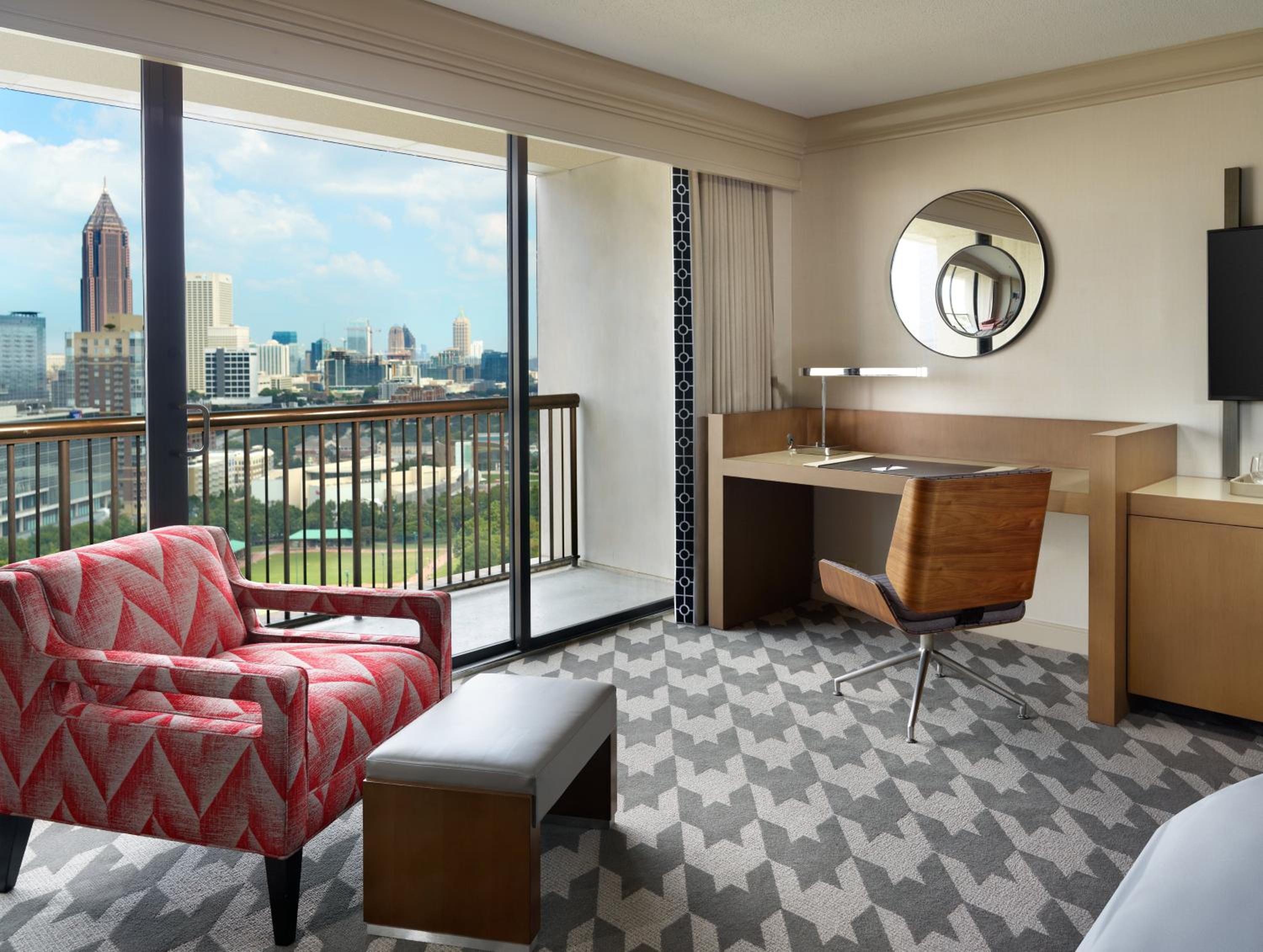 Premier Centennial Olympic Park View Room w/Balcony - 1 King Bed - Photo 3