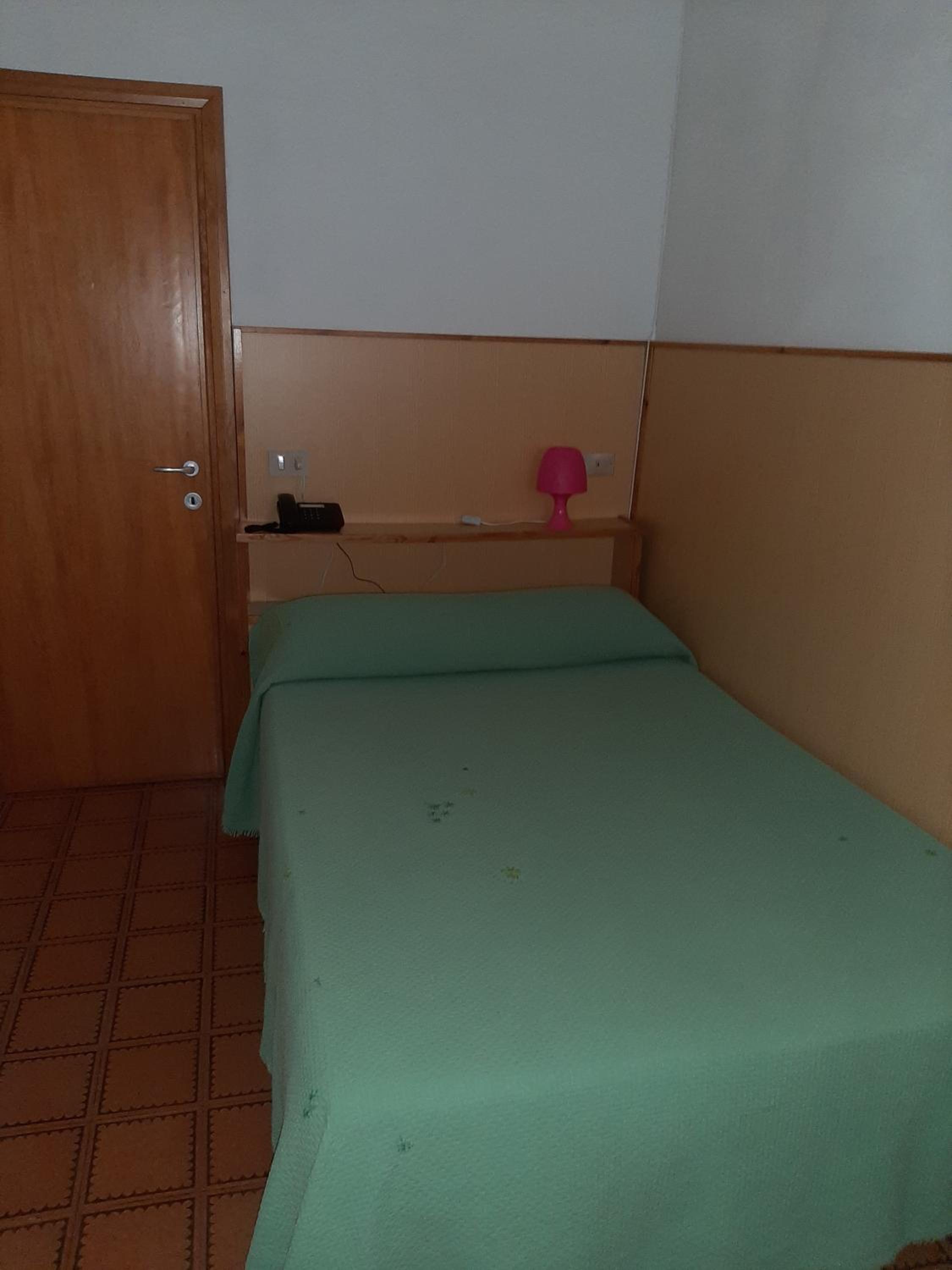 Small Single Room