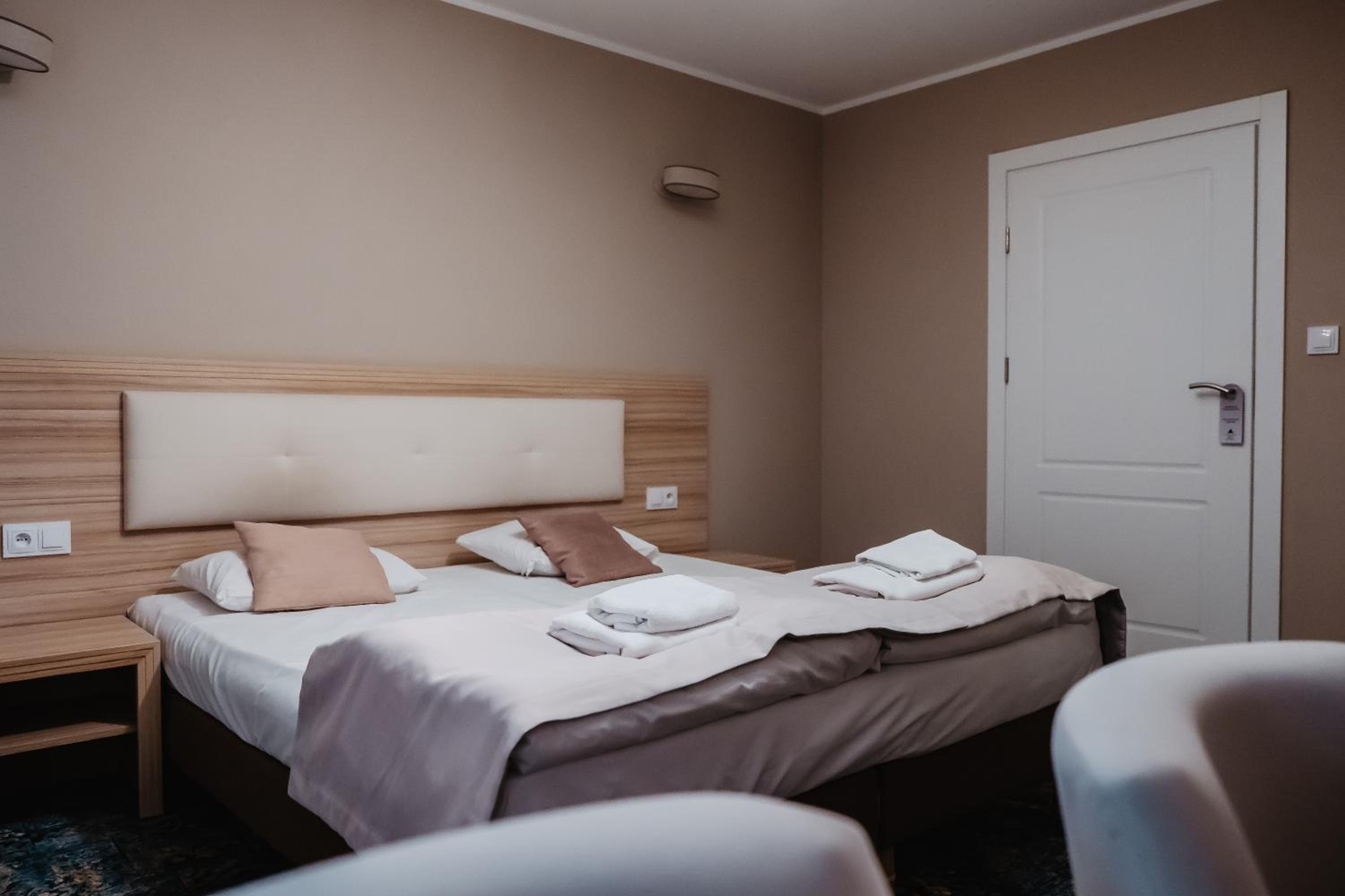 Standard Double Room - Photo 3