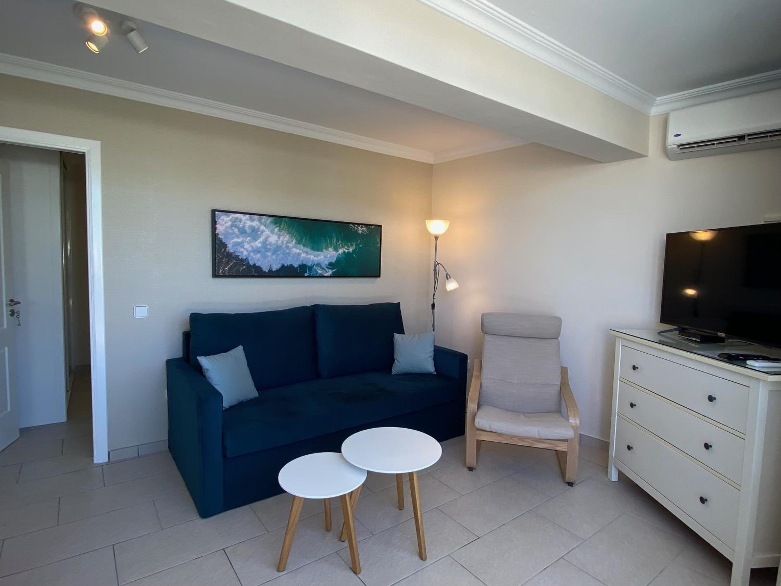 Apartamento con vista a la piscina
