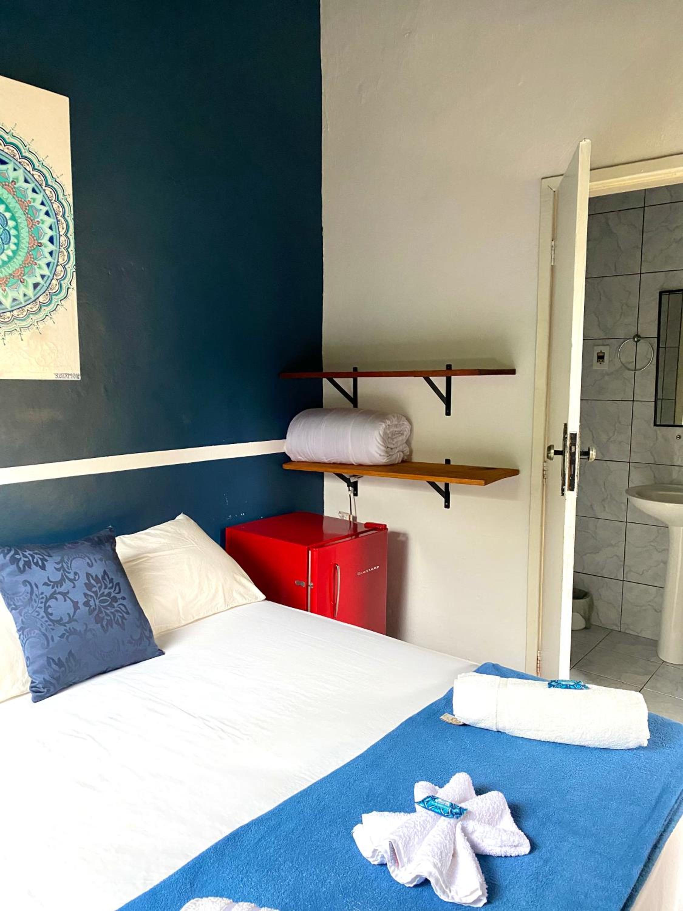 Standard Double Room - Photo 2