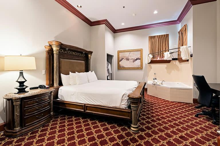 Deluxe King Room