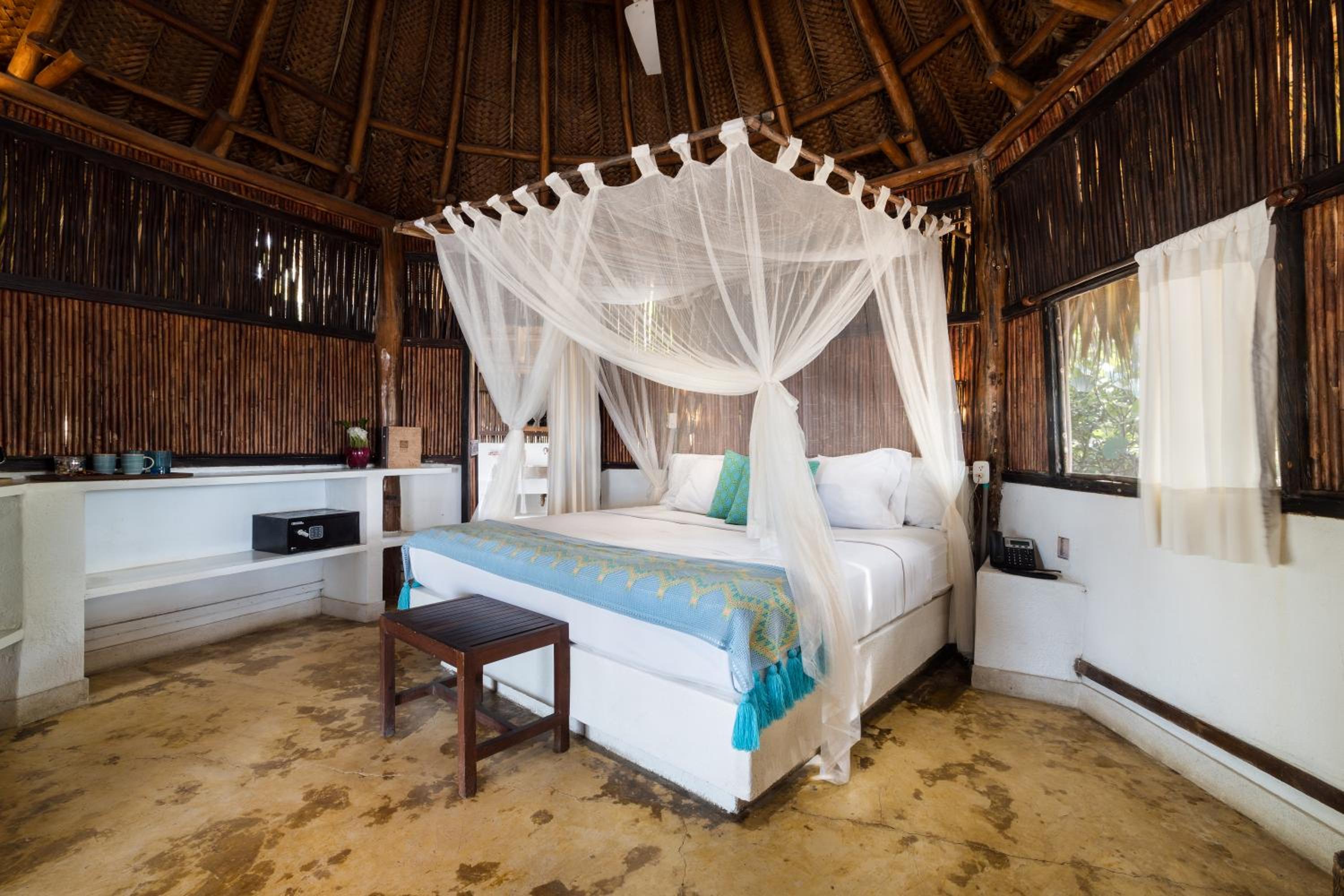 Standard Bungalow on the beach photo 3