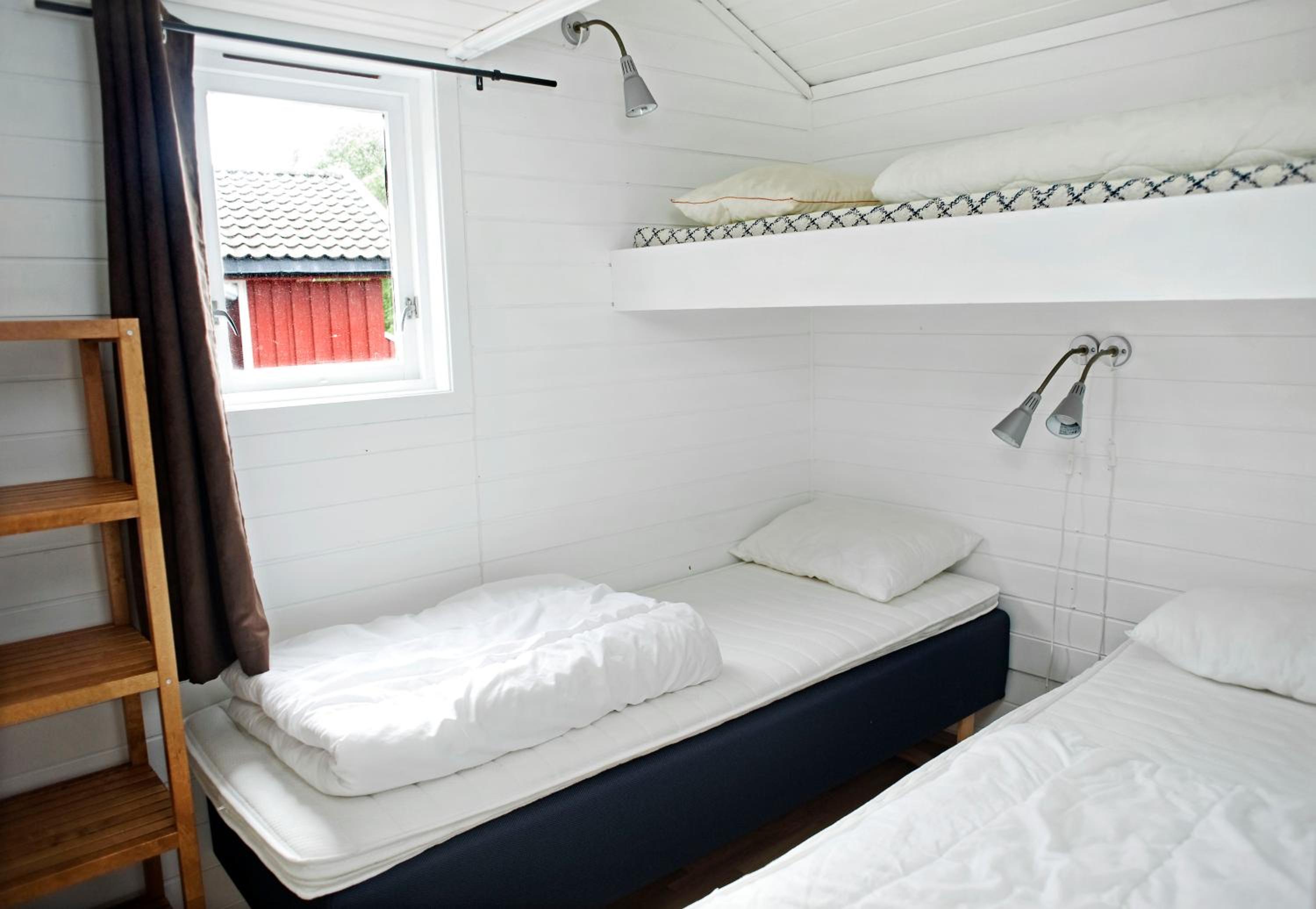 Two-Bedroom Cottage - Photo 1
