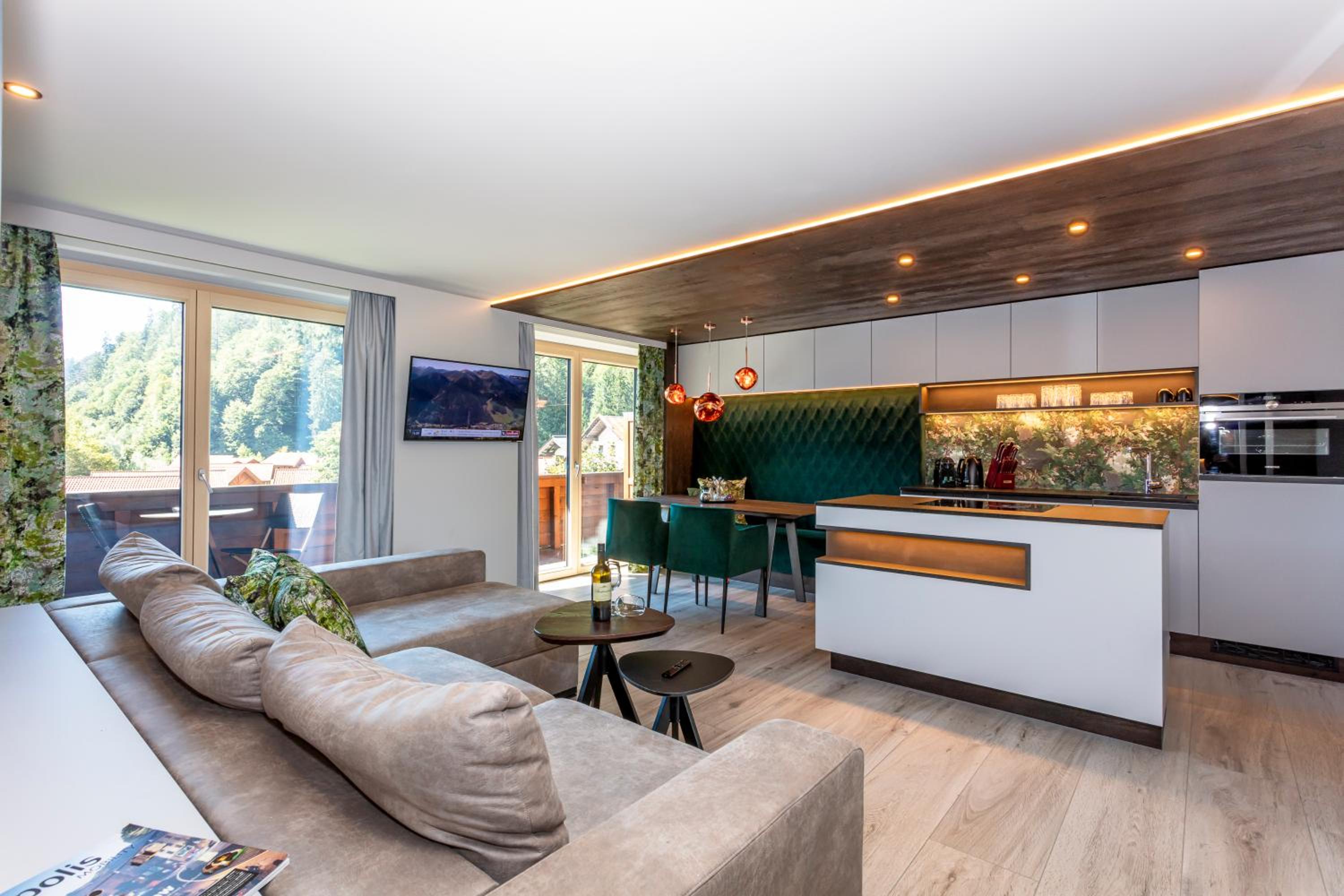 Apartment with Lake View - Photo 4