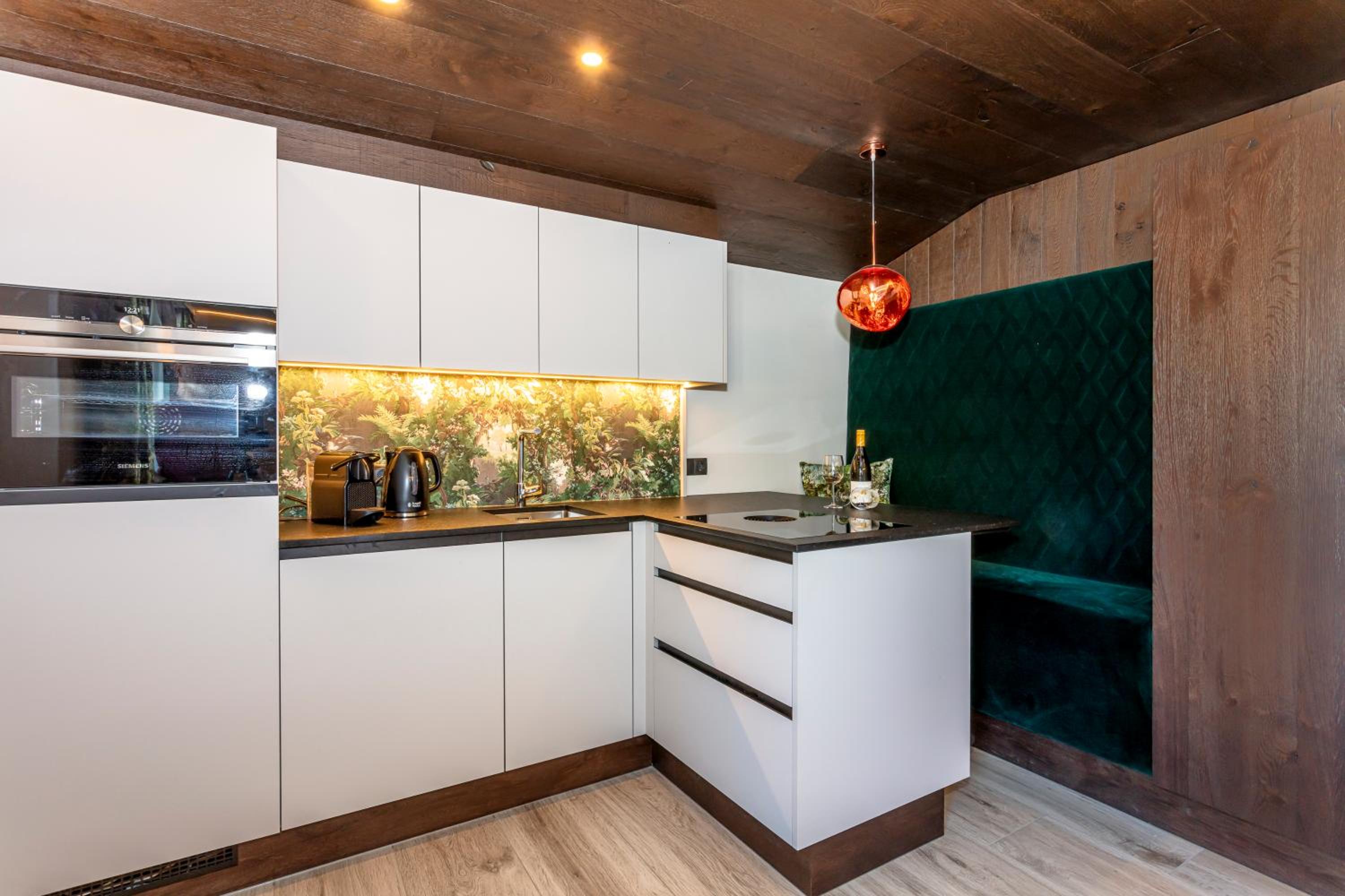 Apartment with Mountain View - Photo 9