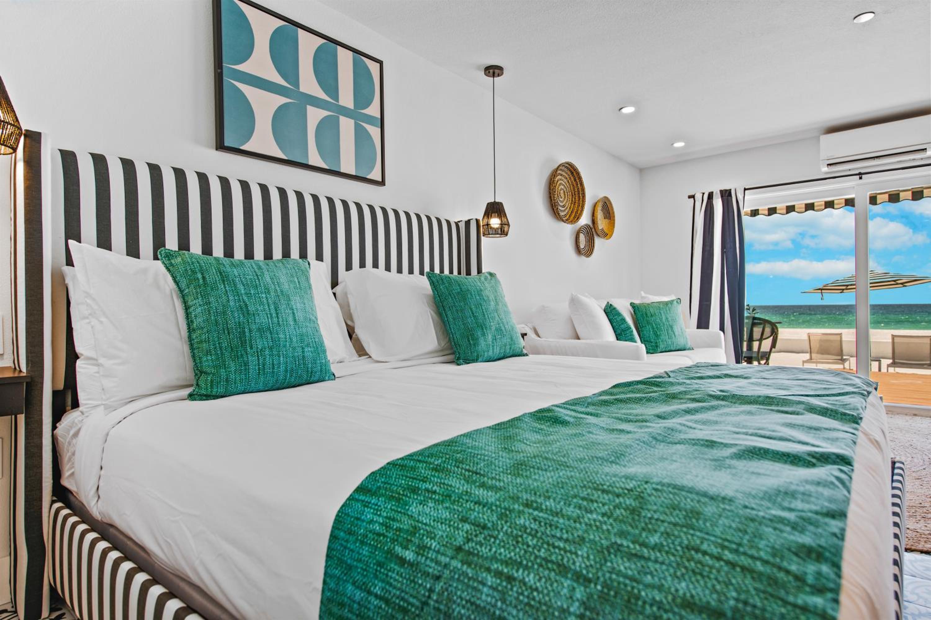 Beachfront Luxury King Suite