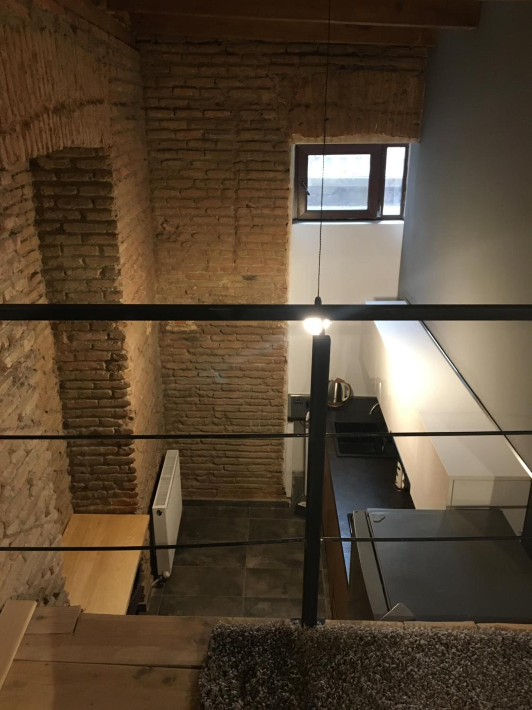 One-Bedroom Apartment - Photo 6