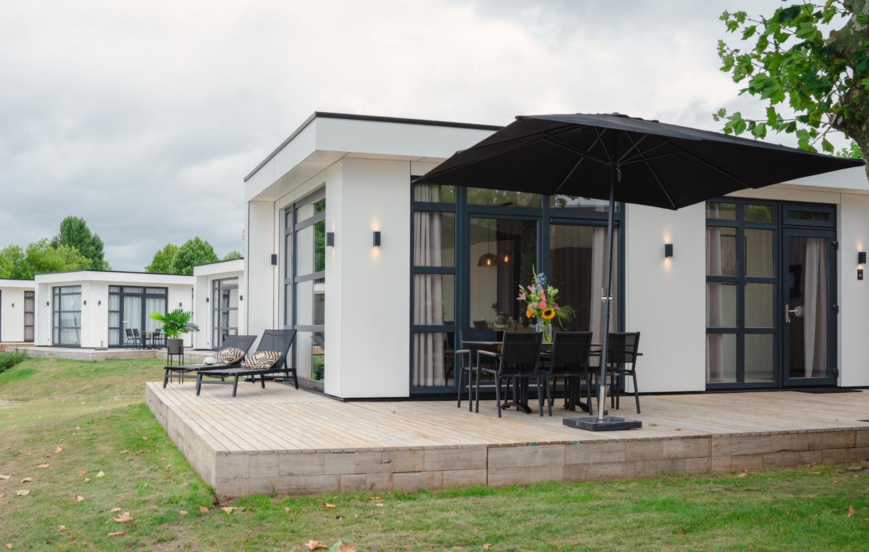 Villa photo 2