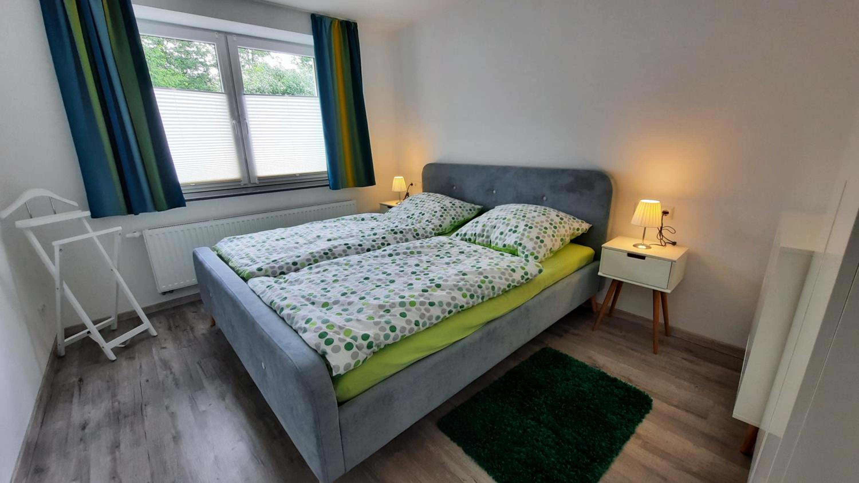 One-Bedroom Apartment photo 1