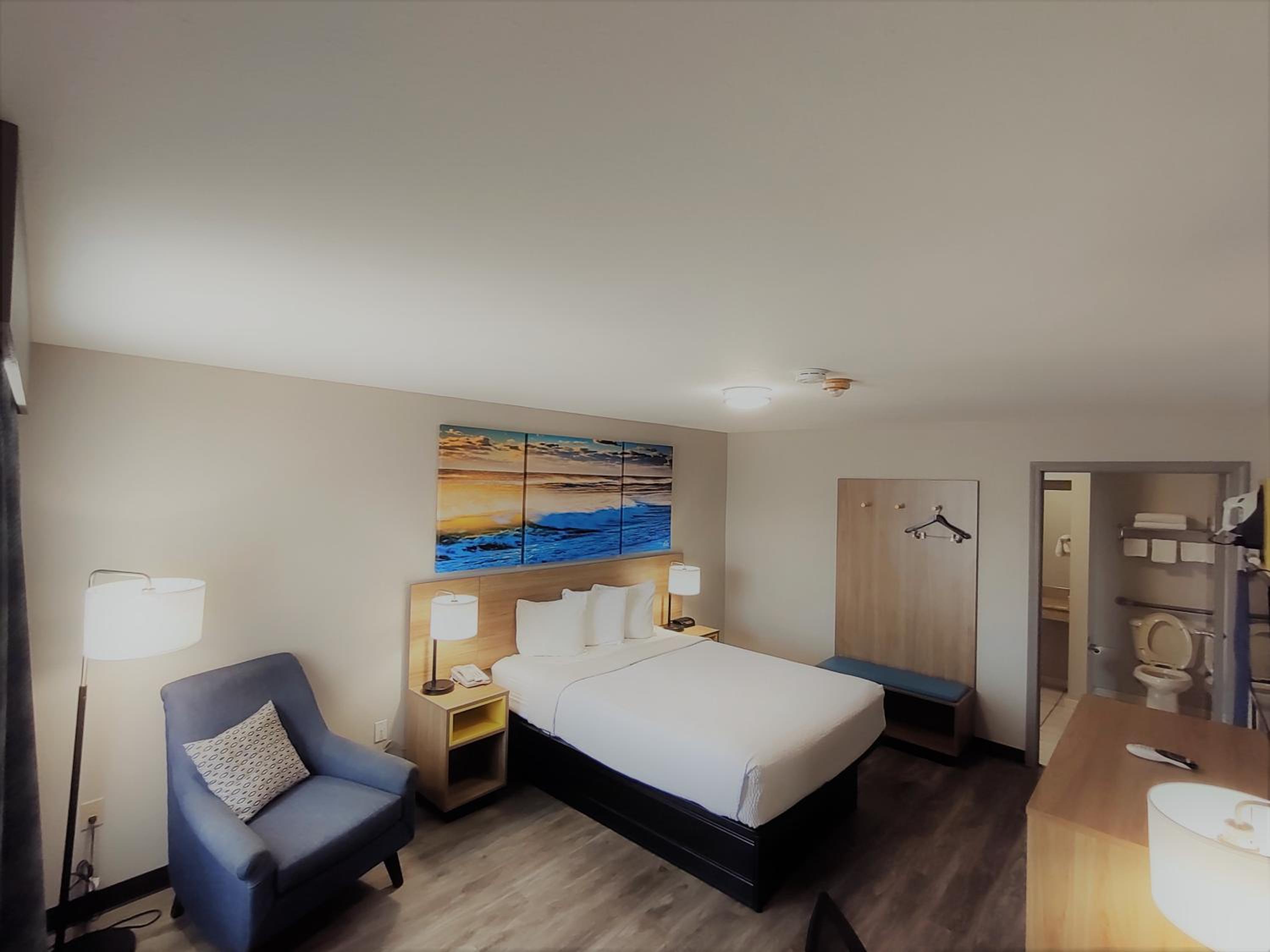 Queen Room - Disability Access/Non-Smoking - Photo 5