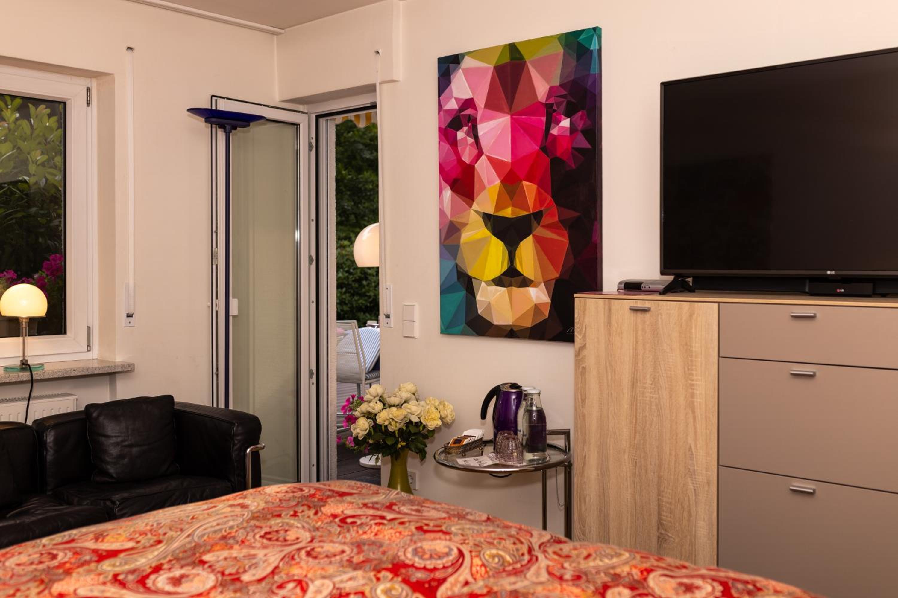 Double Room with Garden View - Photo 19