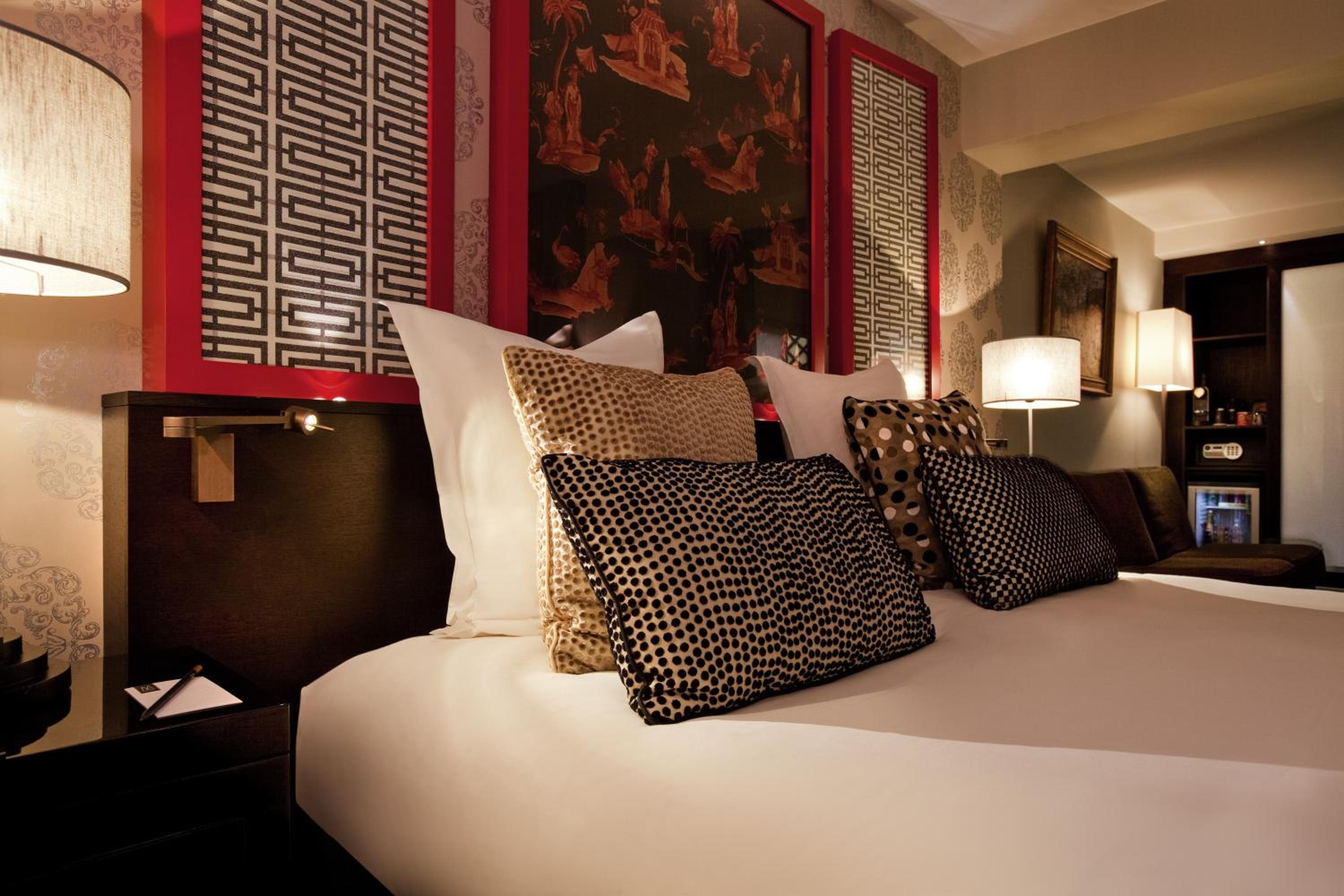 Standard Queen Room photo 2