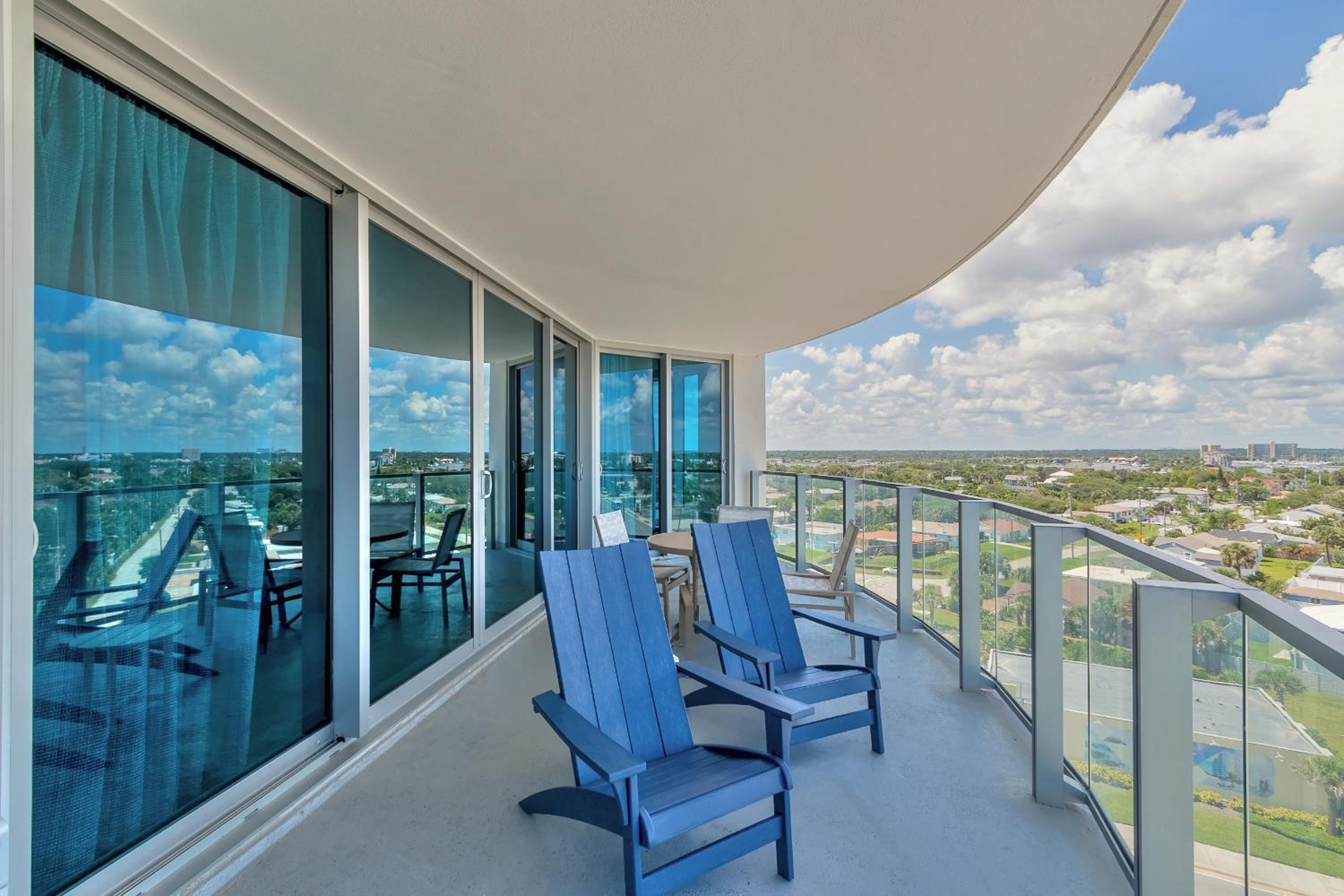 2 Bedroom Ocean & City North View Residence - Photo 16