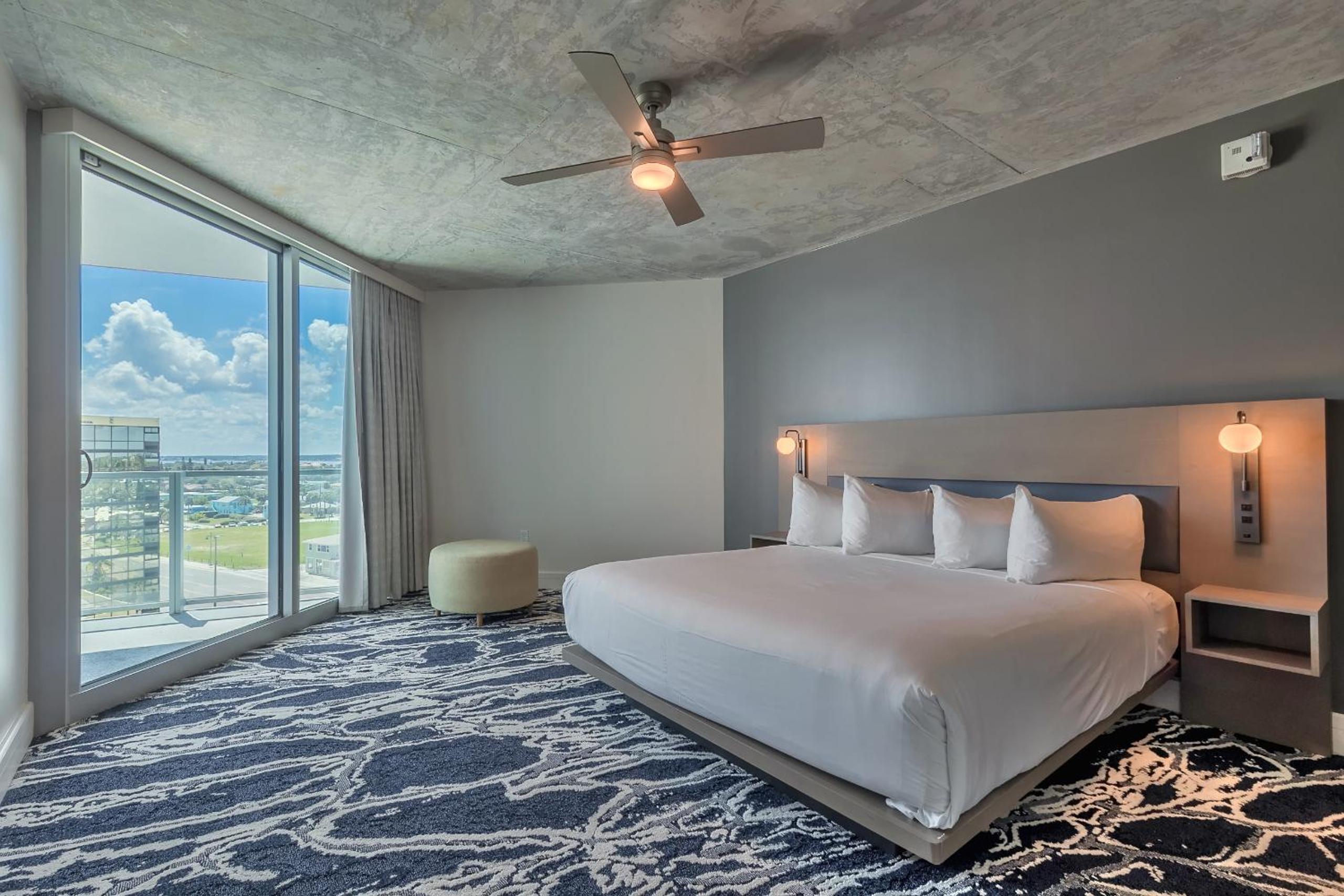1 Bedroom Ocean View Residence - Photo 8