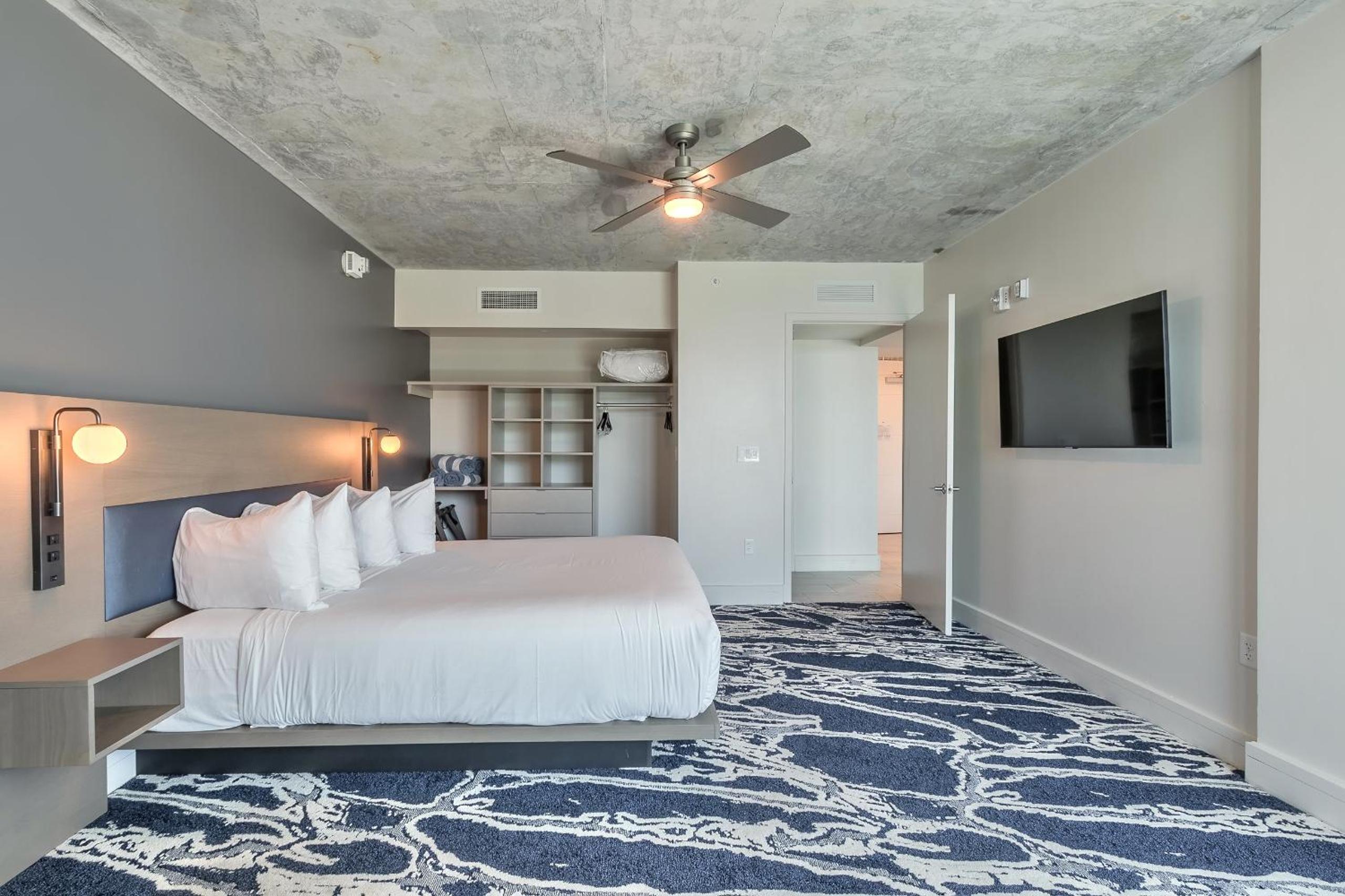 1 Bedroom Ocean View Residence - Photo 6
