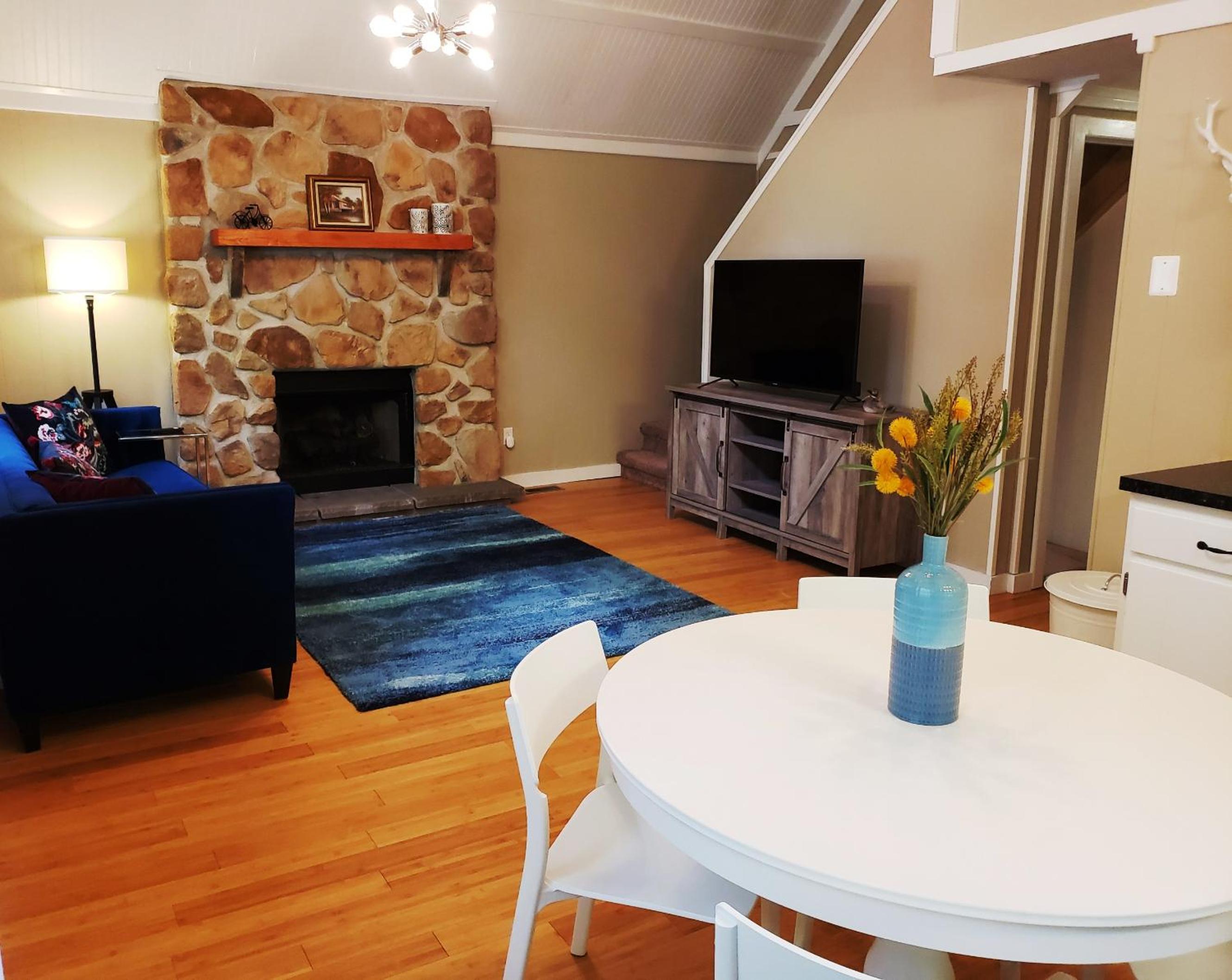 Four-Bedroom House photo 3