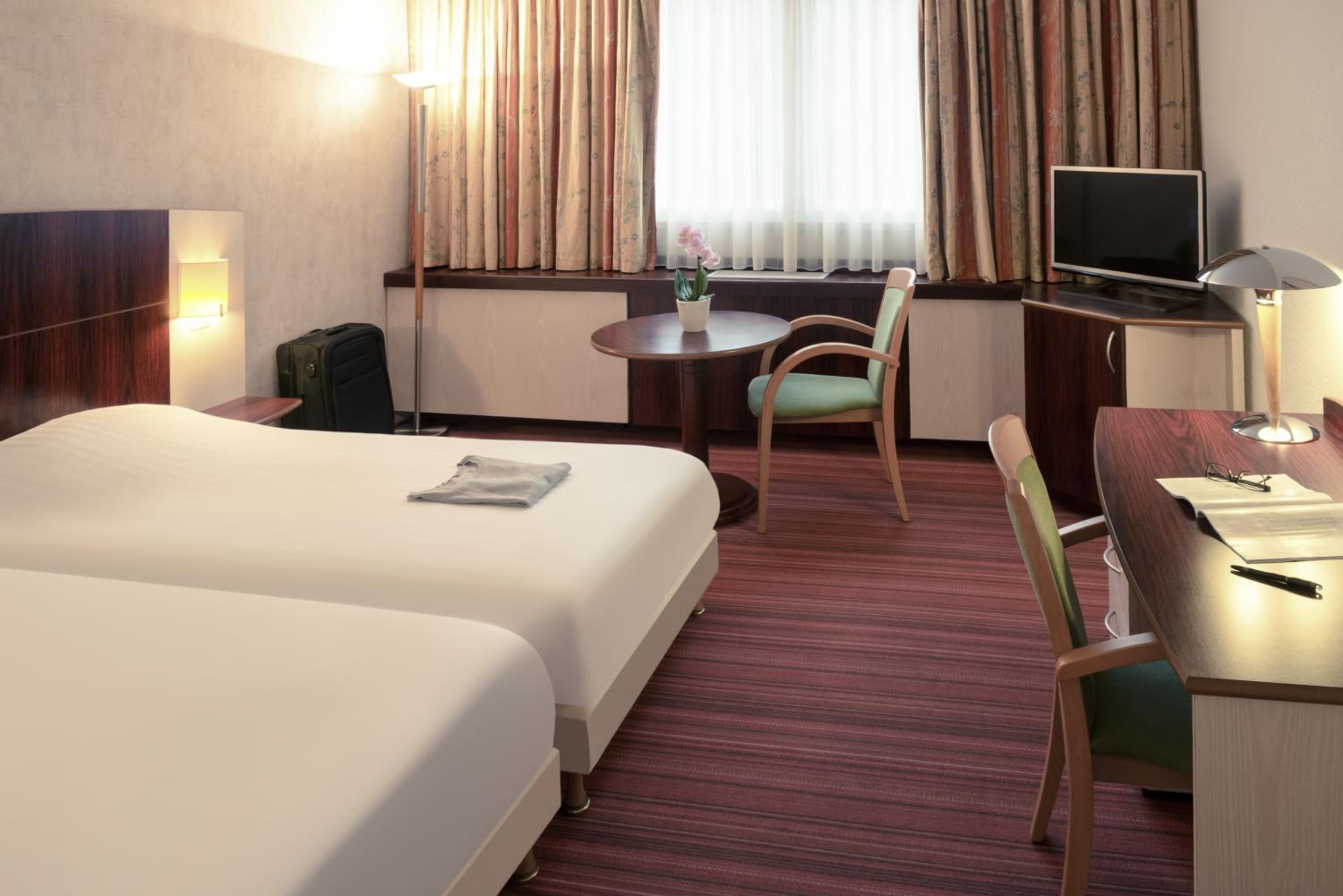 Classic Twin Room - Photo 1