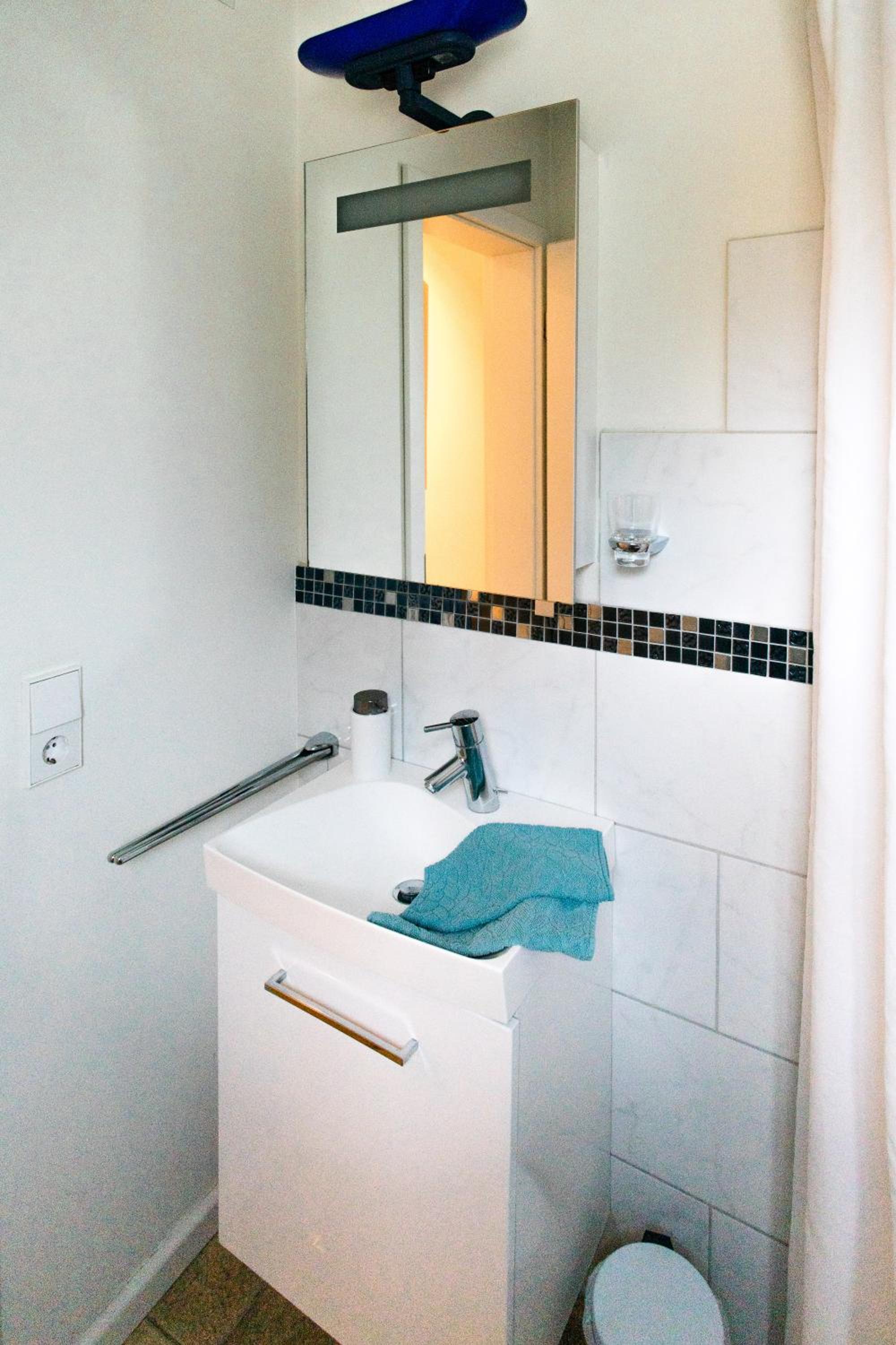Double Room with Garden View - Photo 16