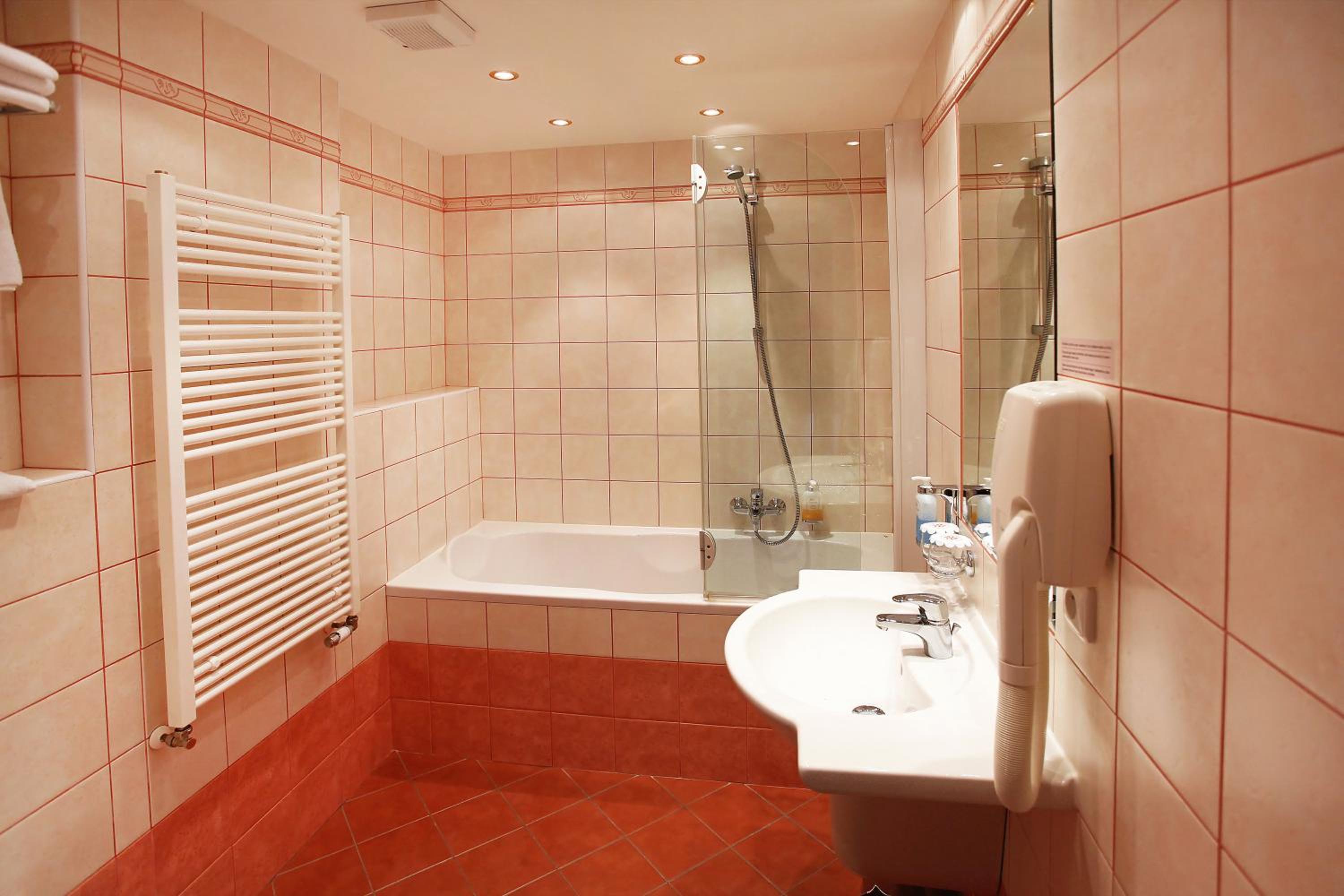 Suite - Photo 4