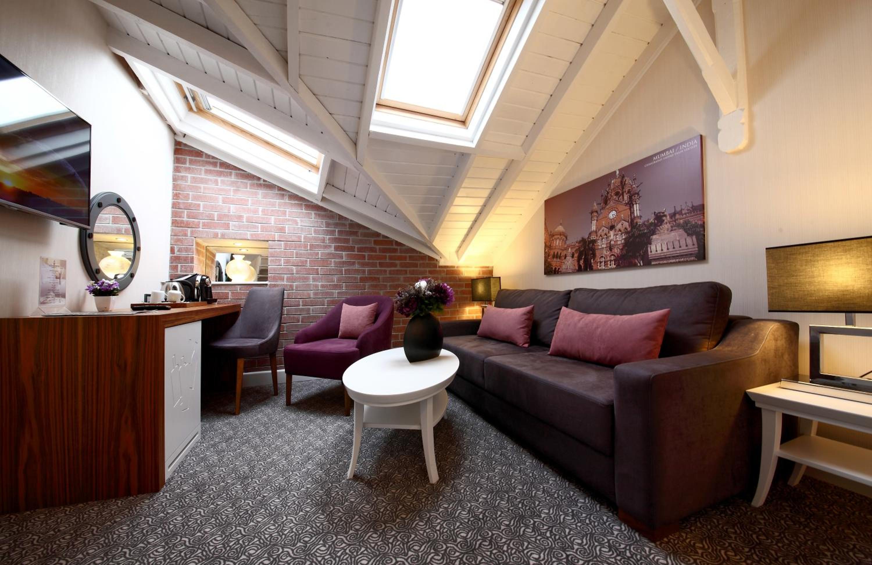 Superior Roof Suite photo 3