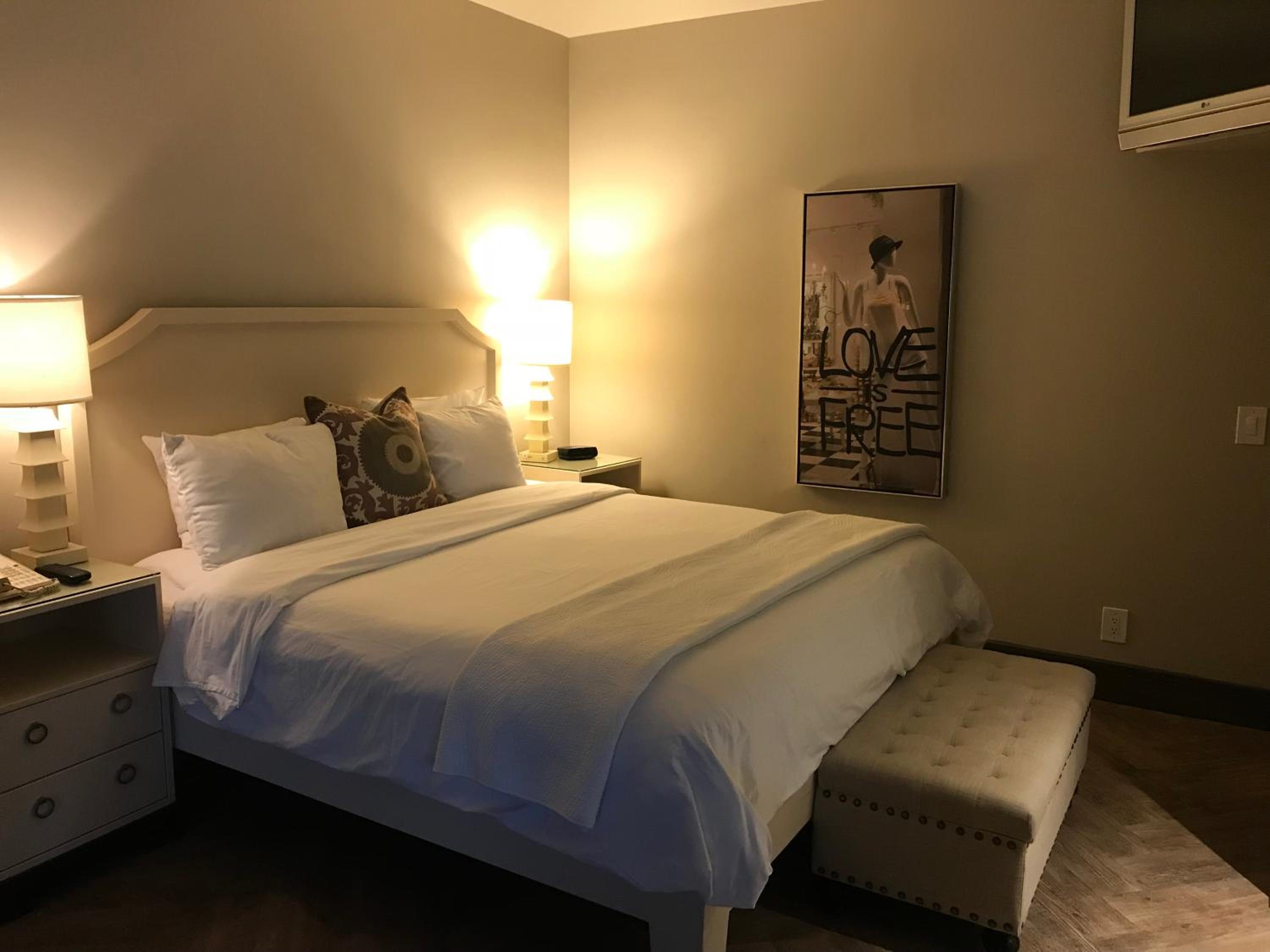 King Suite with Spa Bath thumbnail 6