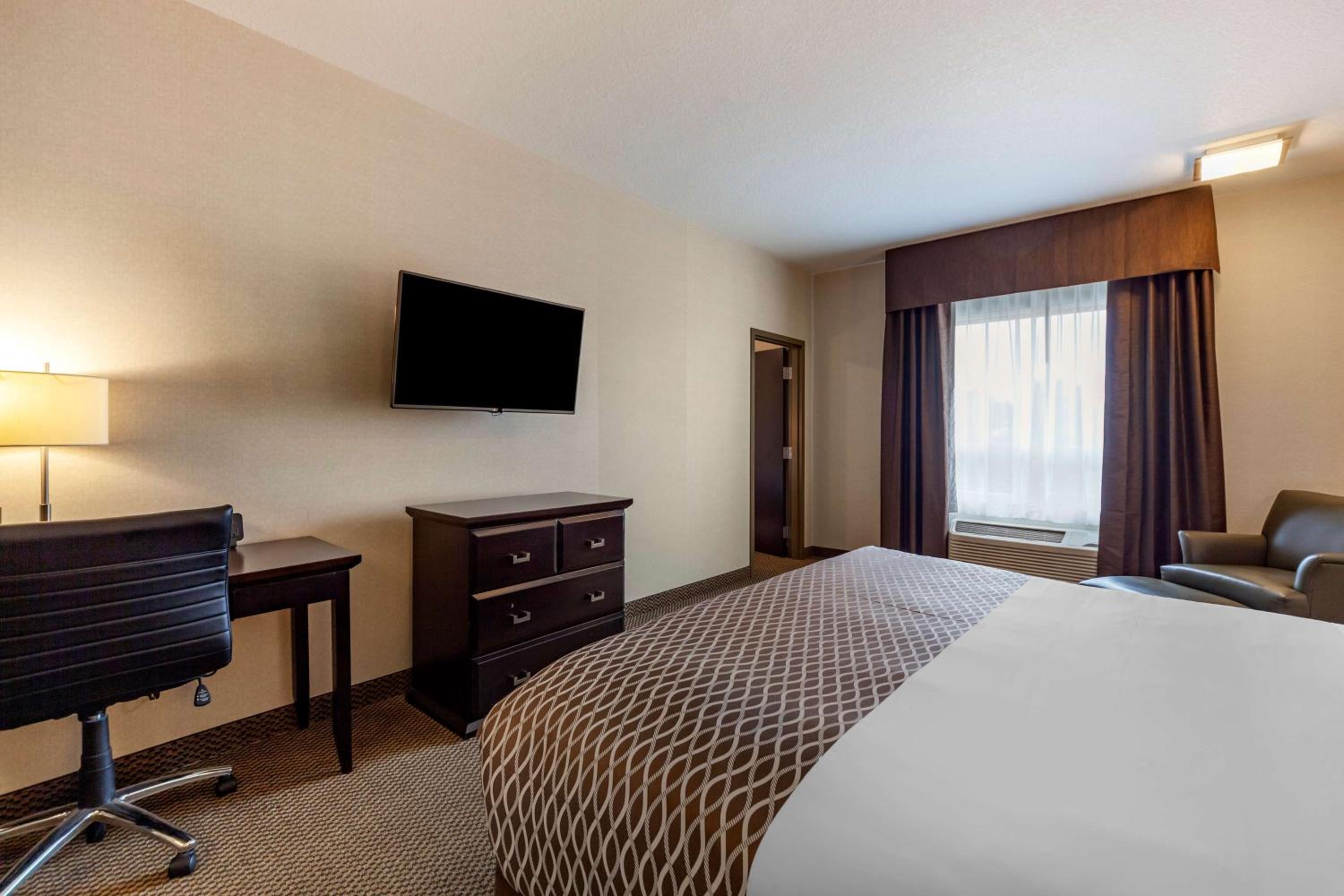 Triple Suite - Non-Smoking