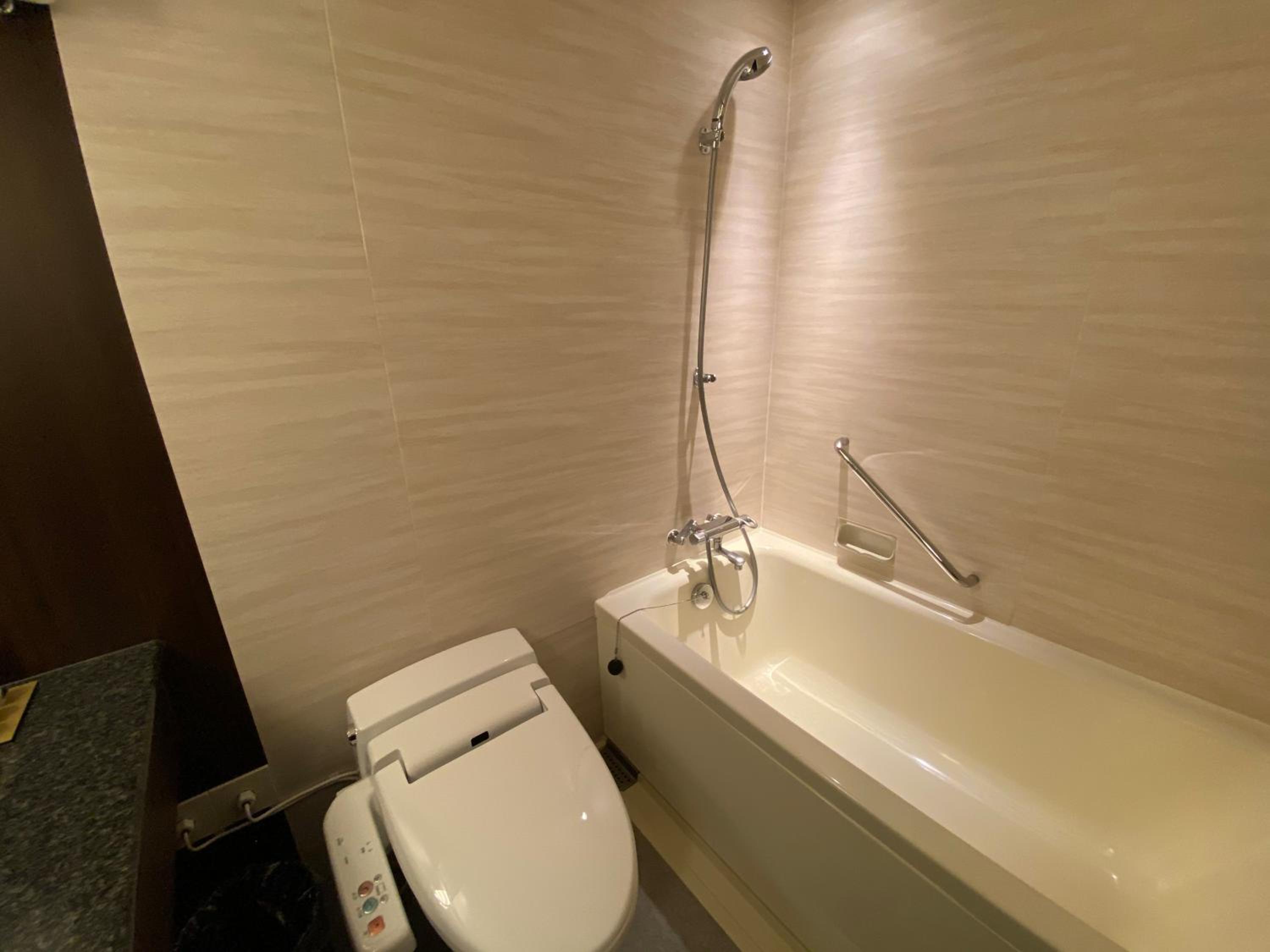 Executive Floor Single Room - Non-Smoking thumbnail 6