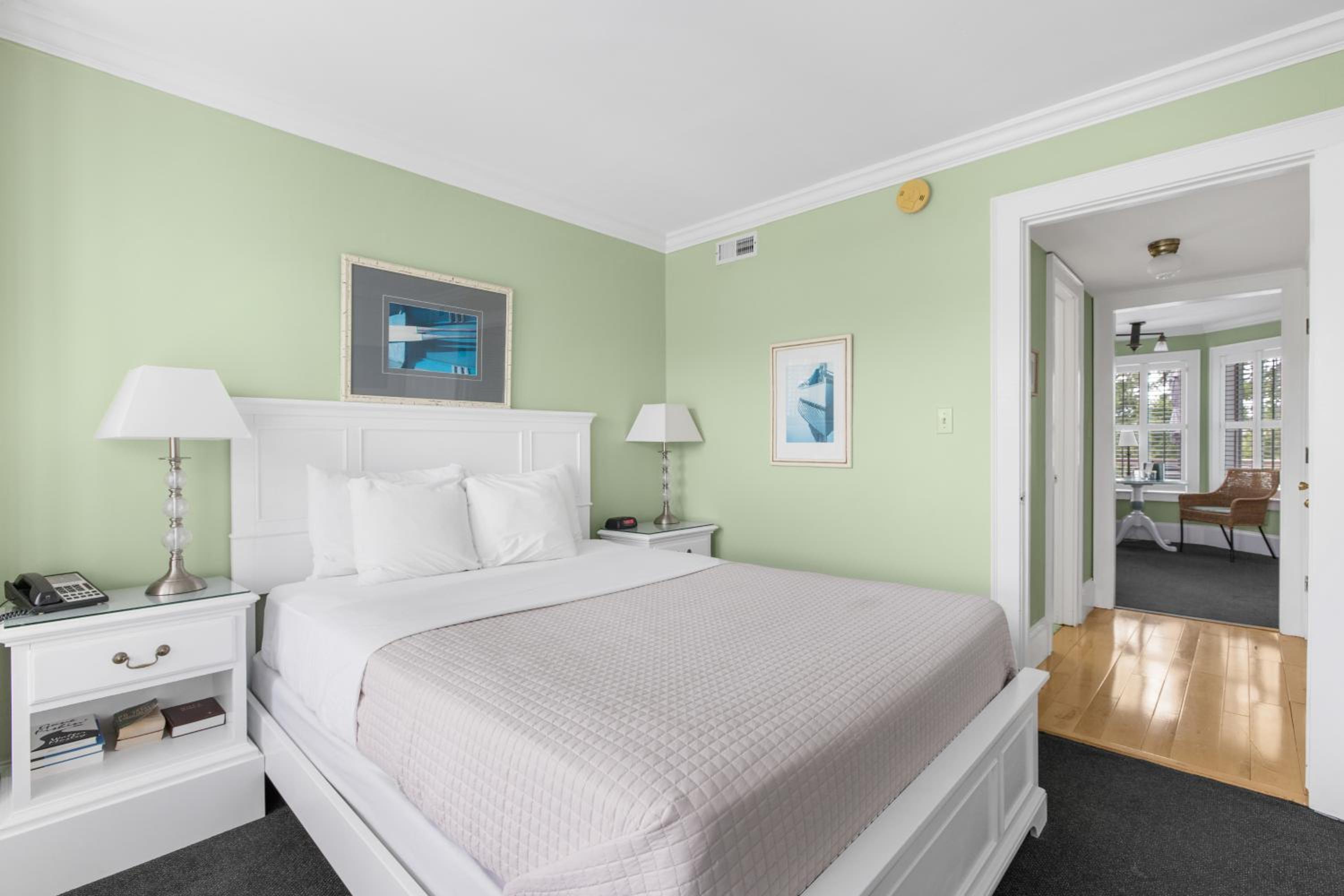 Queen Suite