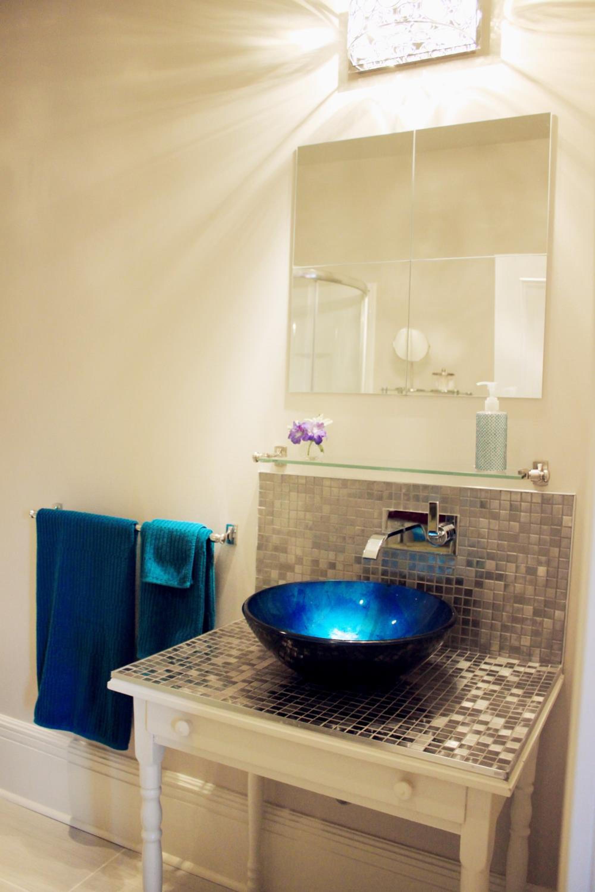 Queen Room with En Suite Bathroom photo 2