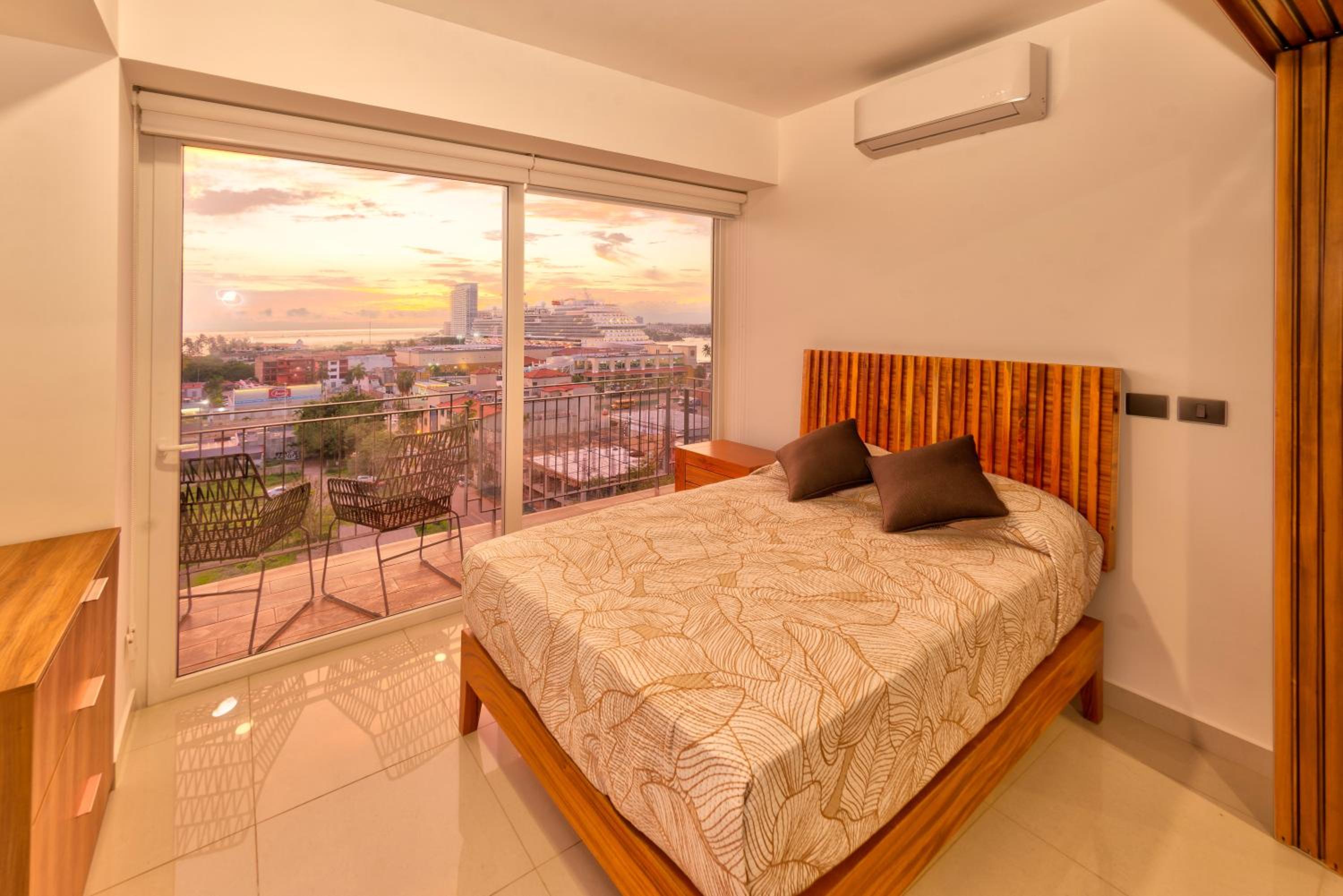 Two-Bedroom Apartment - Photo 7