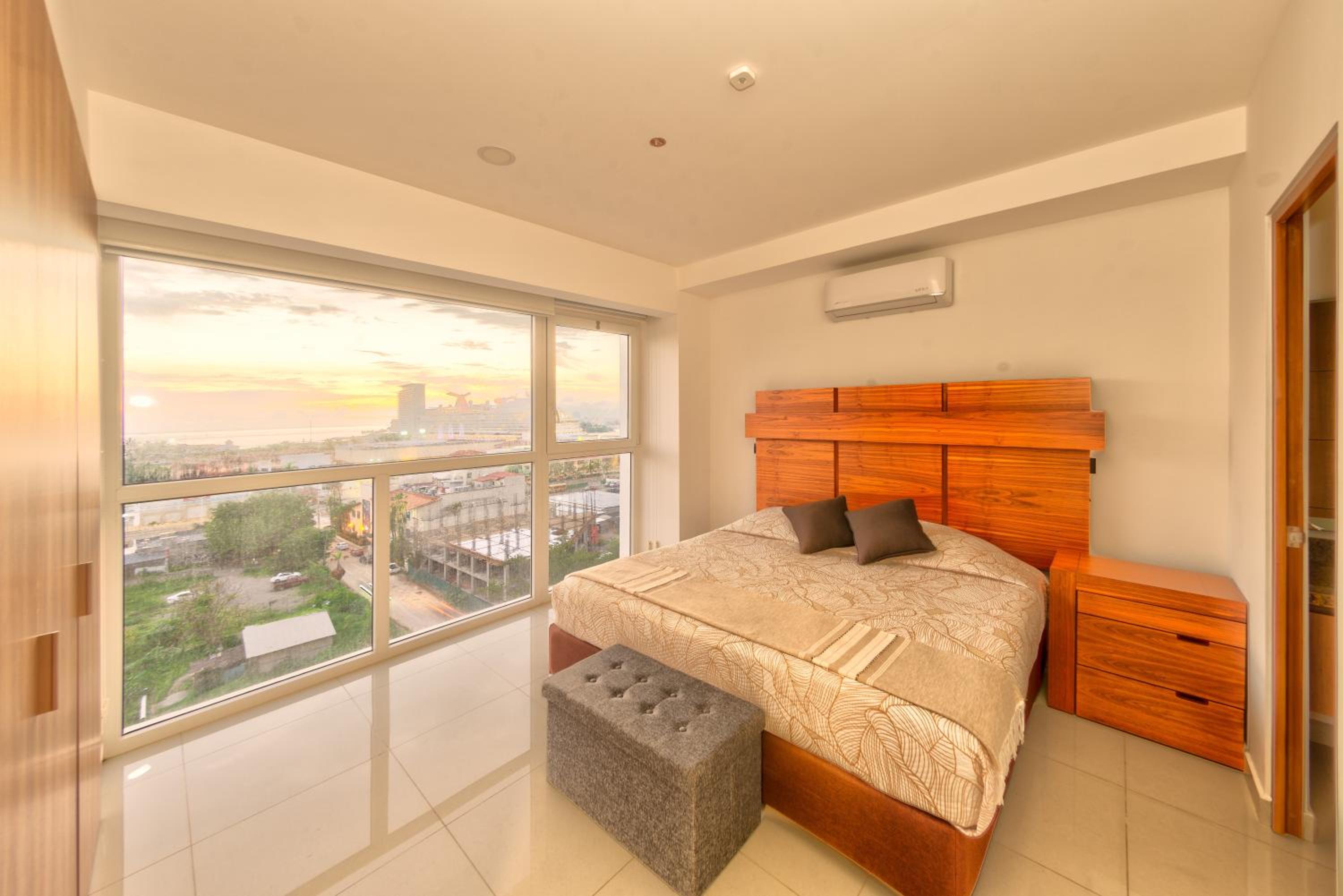 Two-Bedroom Apartment - Photo 5