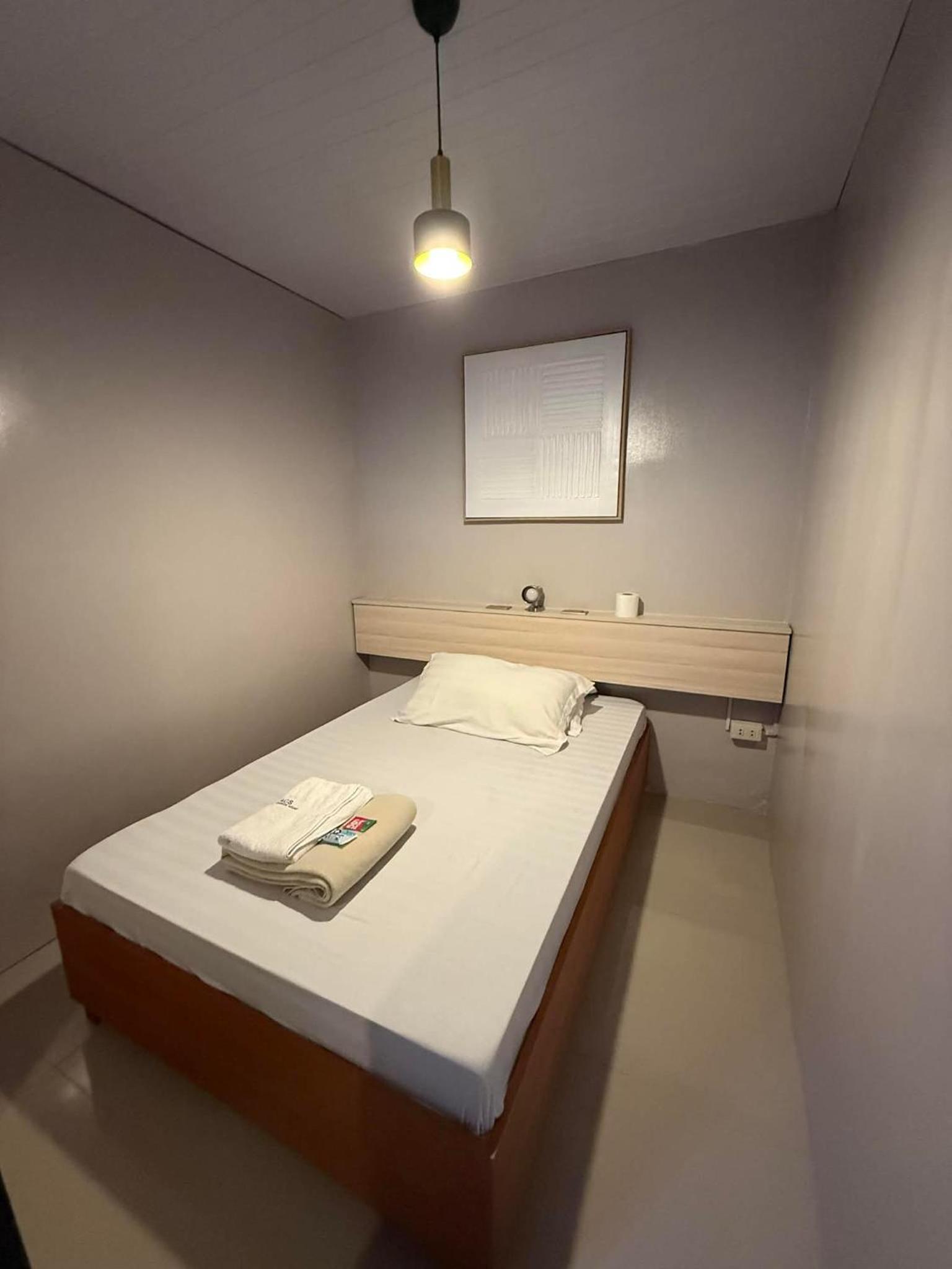 Mixed Dormitory Room