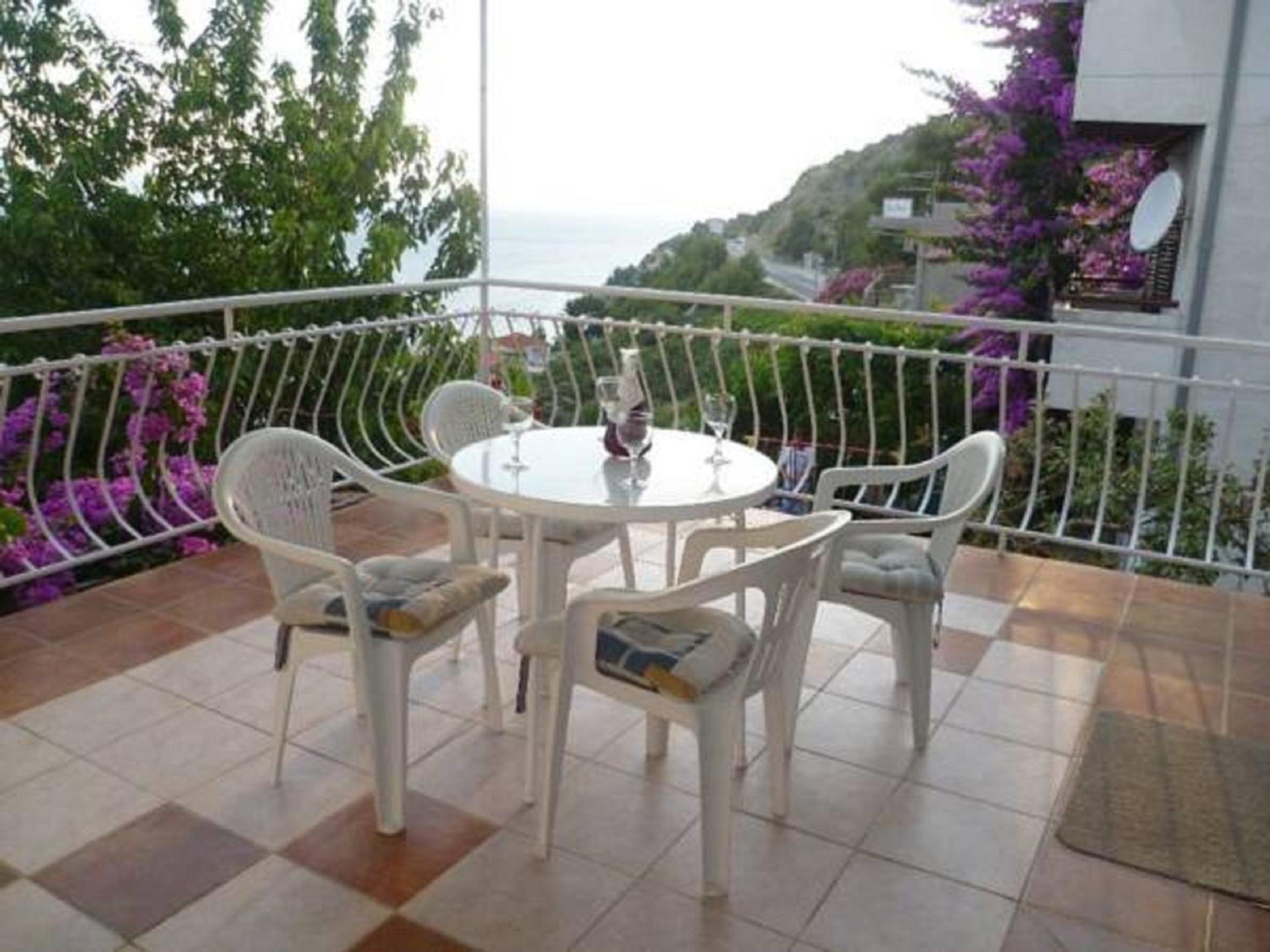 Studio Apartment with Sea View photo 2