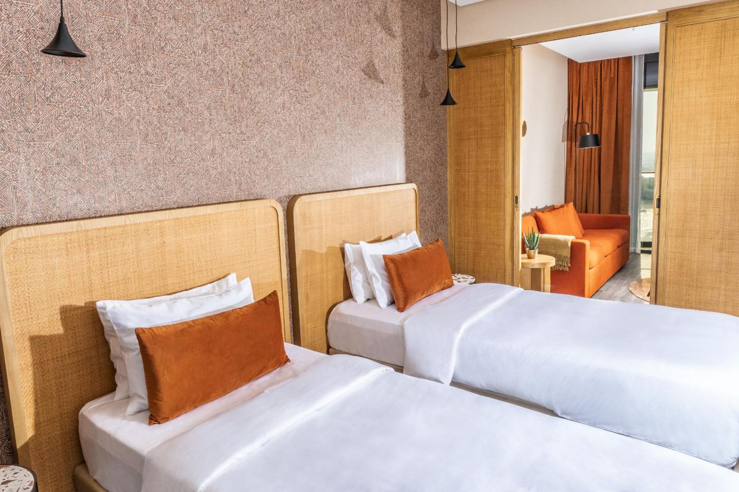 Deluxe Double or Twin Room - Photo 2