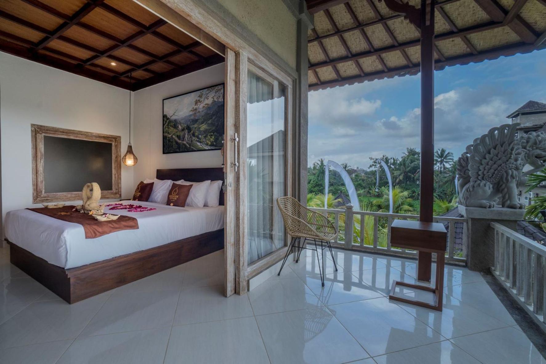 Deluxe Double or Twin Room with Balcony - Photo 1