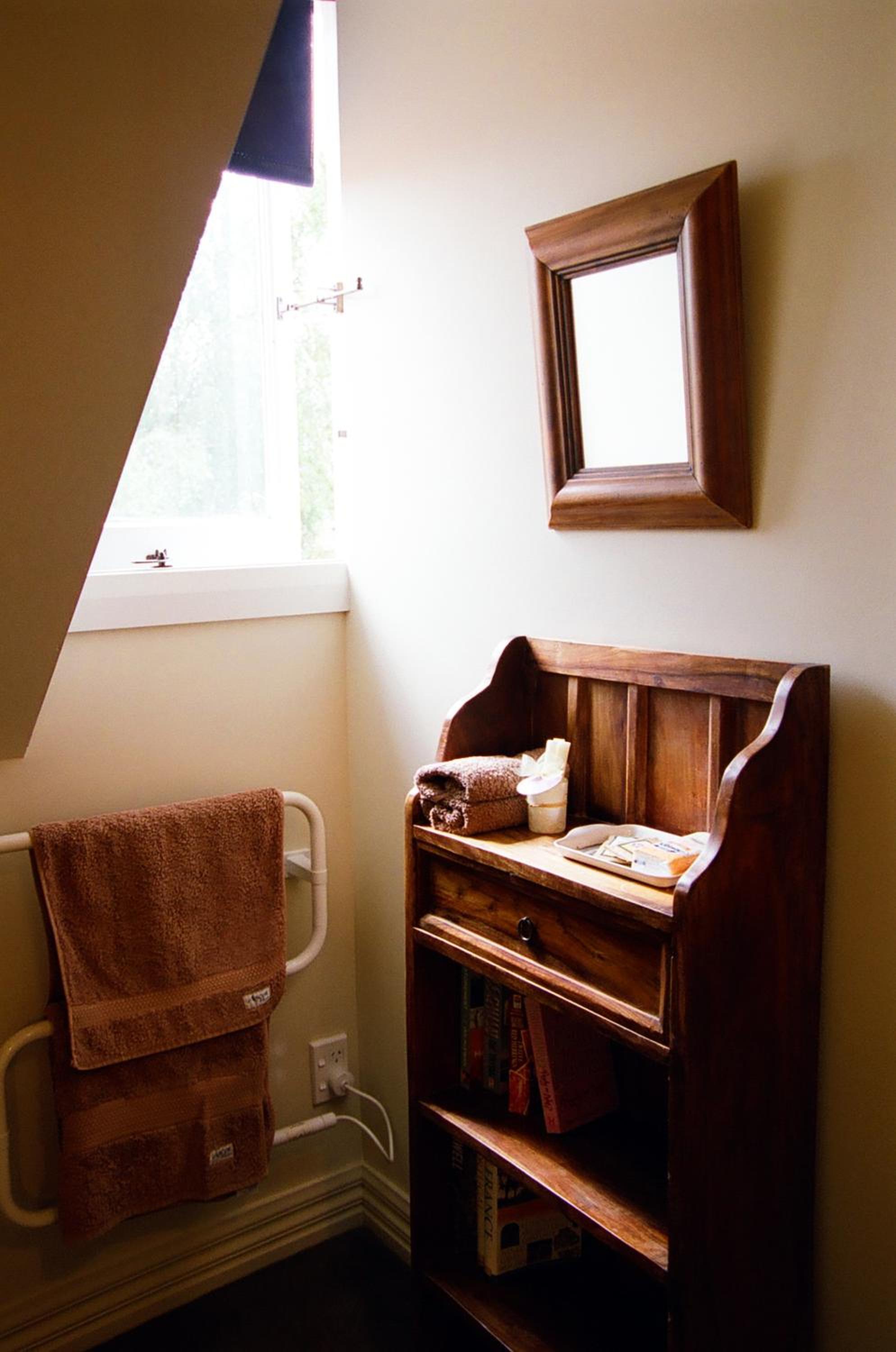 Twin Room with Shared Bathroom photo 2
