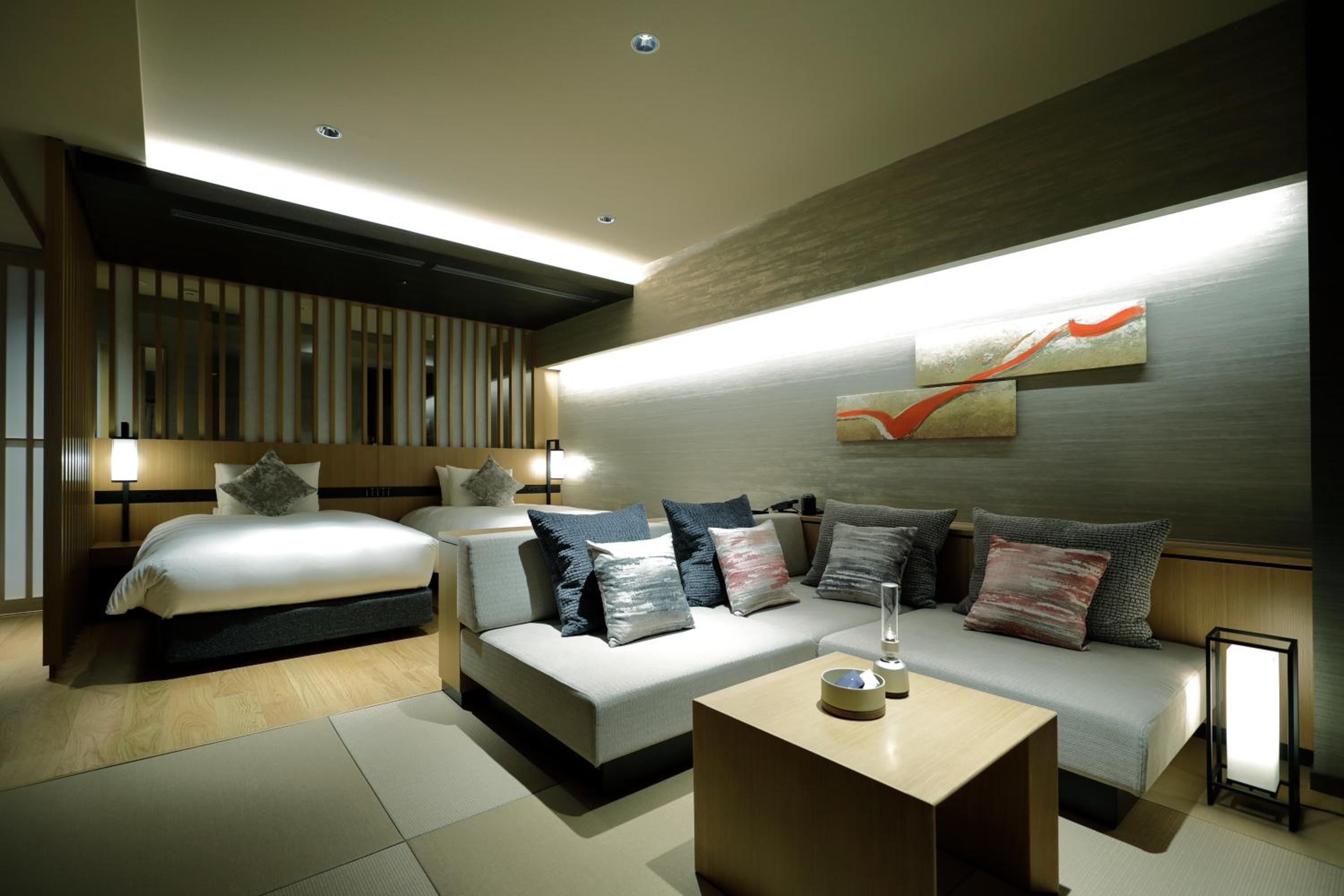 East Wing Deluxe Room with Open-Air Bath Japanese Style - Photo 3