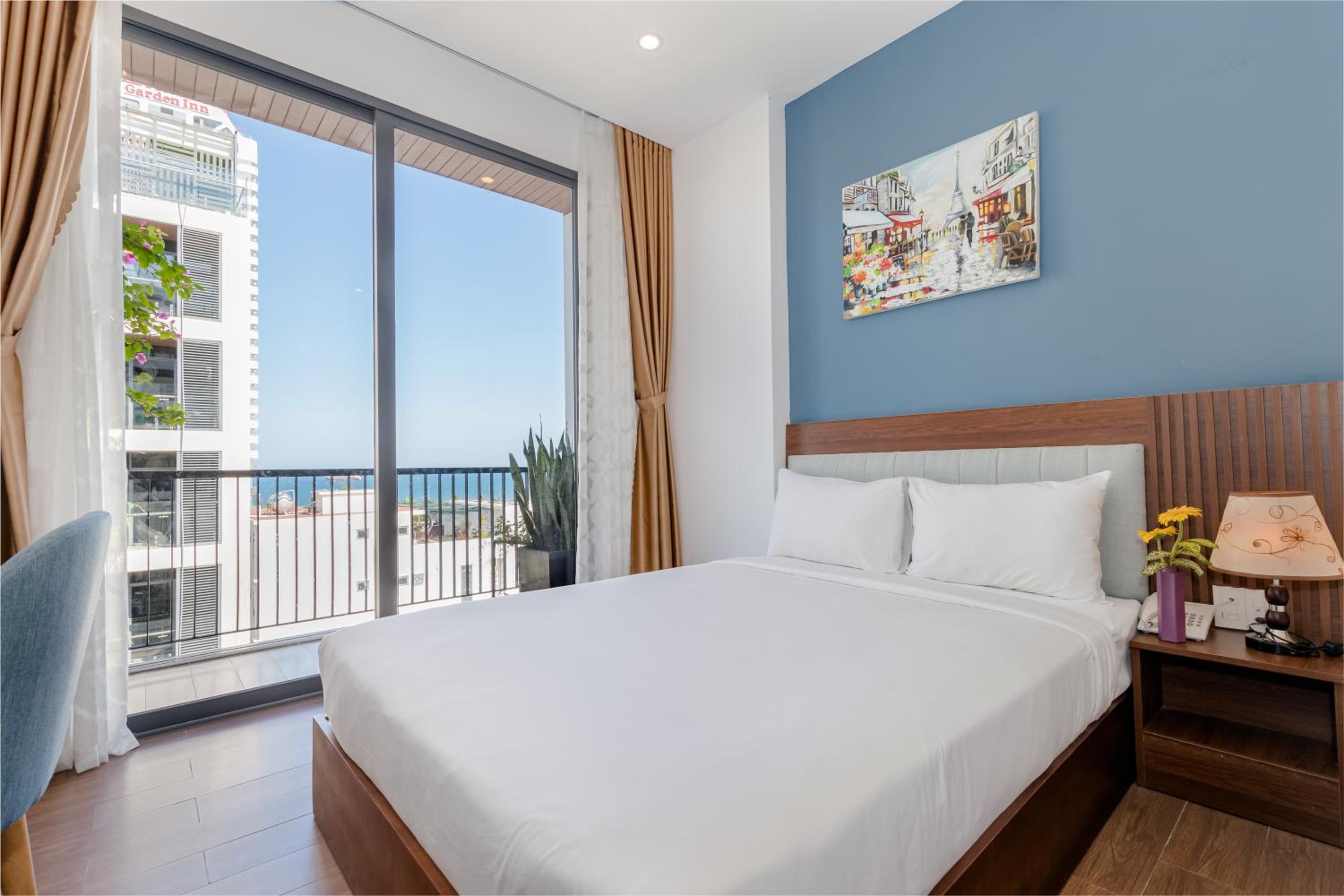Deluxe Twin Room - Photo 2