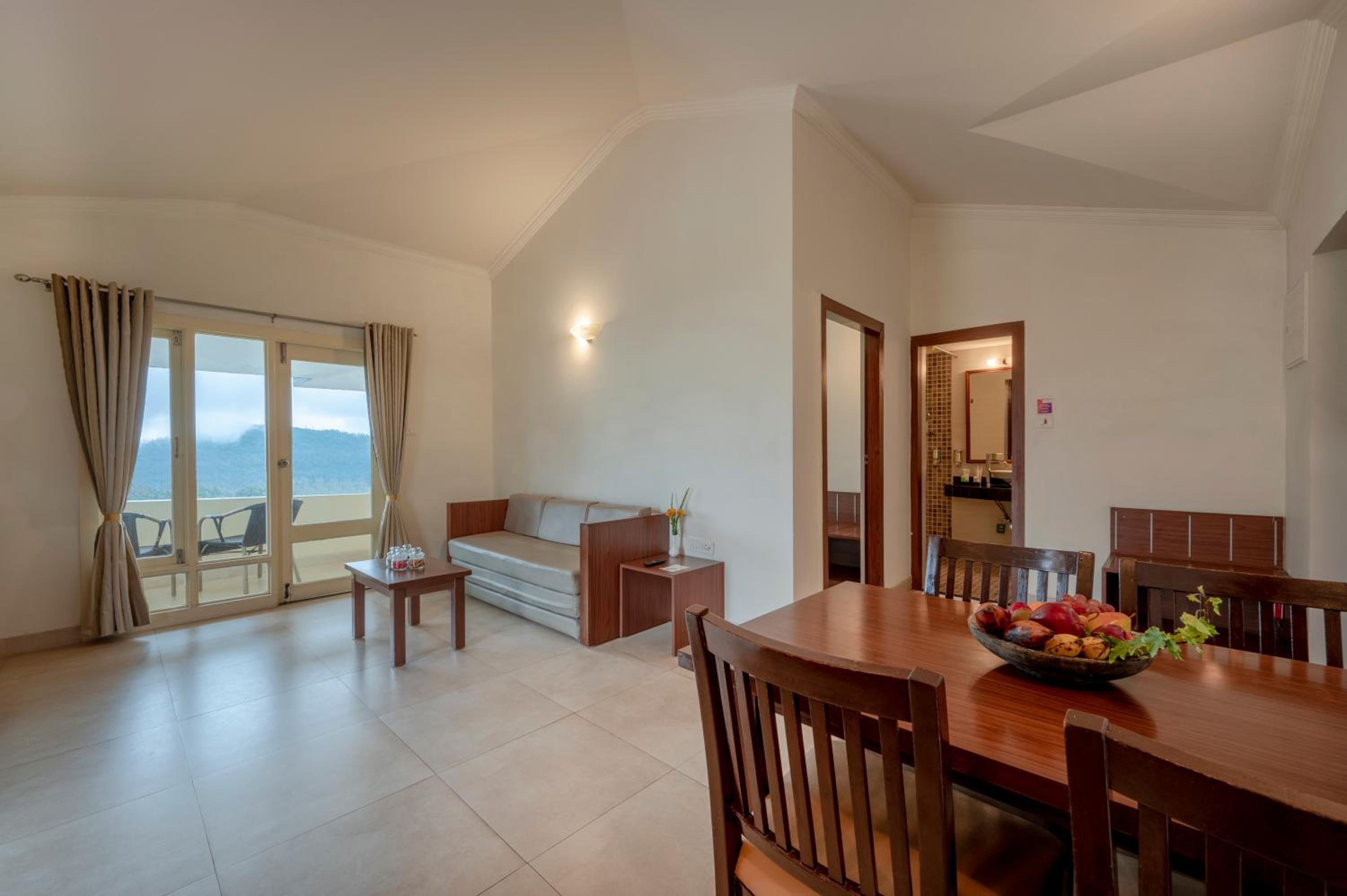 Valley View Privilege Suite With Balcony - Photo 4
