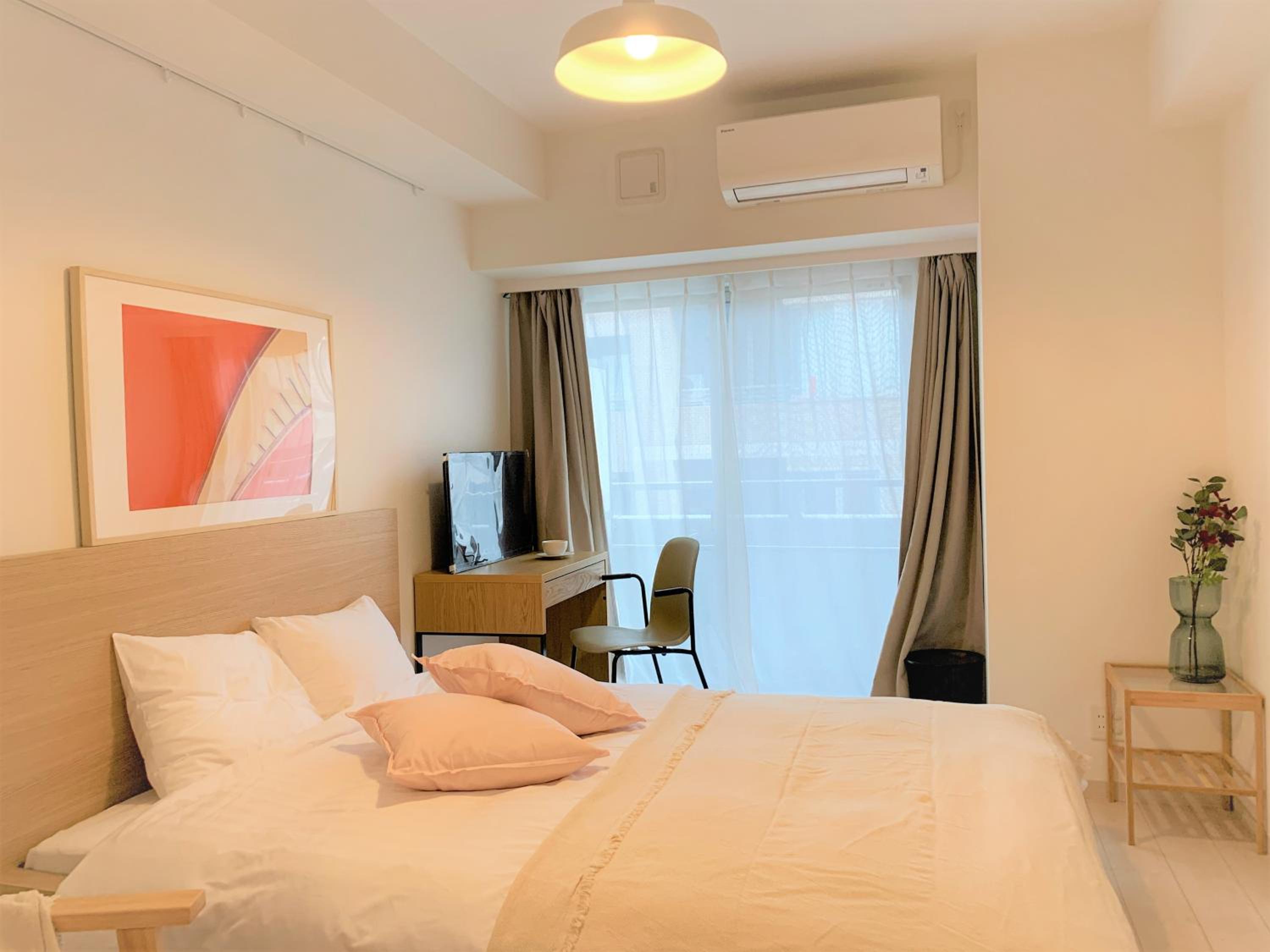 Studio Apartment photo 1
