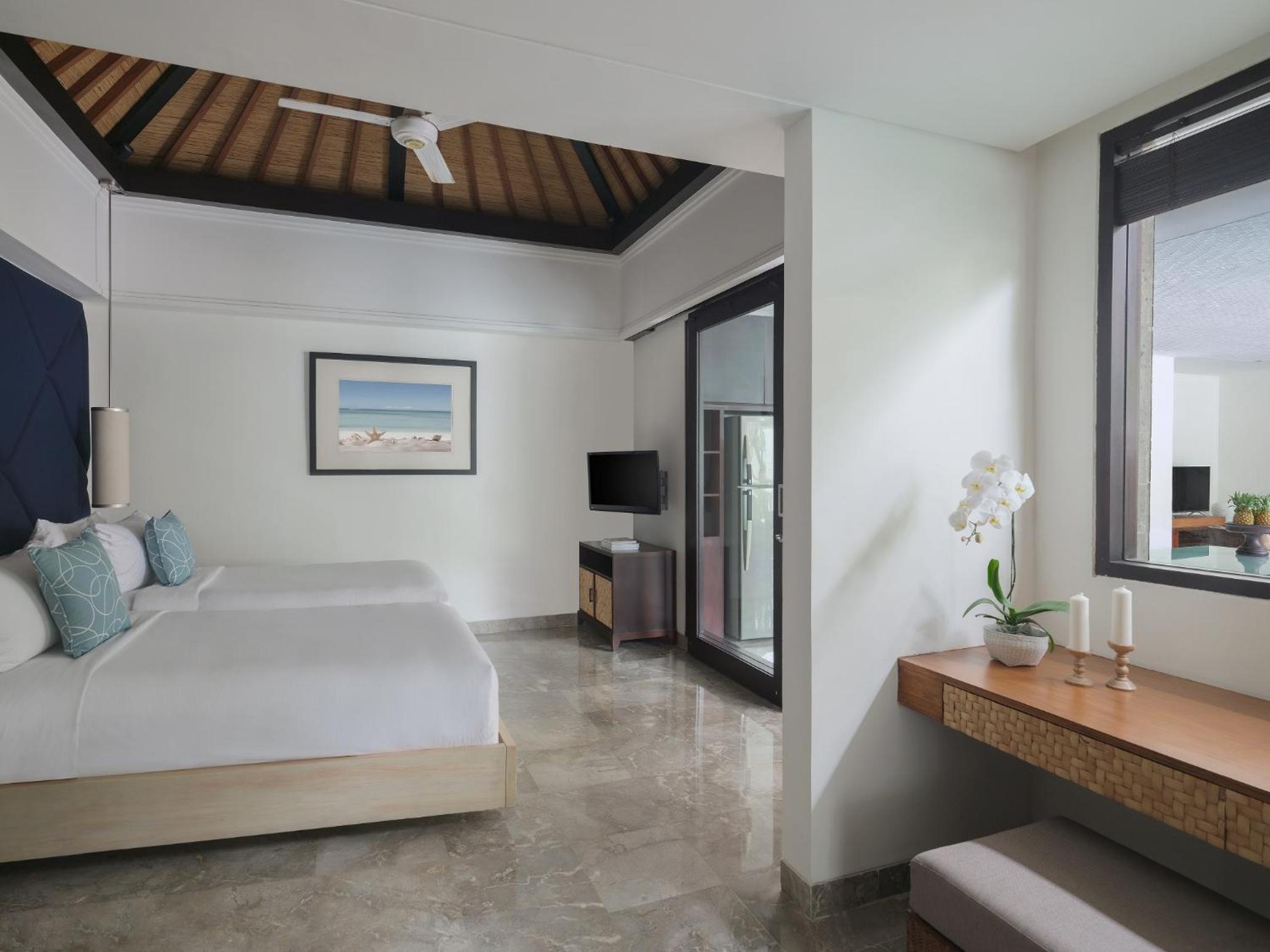 Two-Bedroom Pool Villa - Photo 4