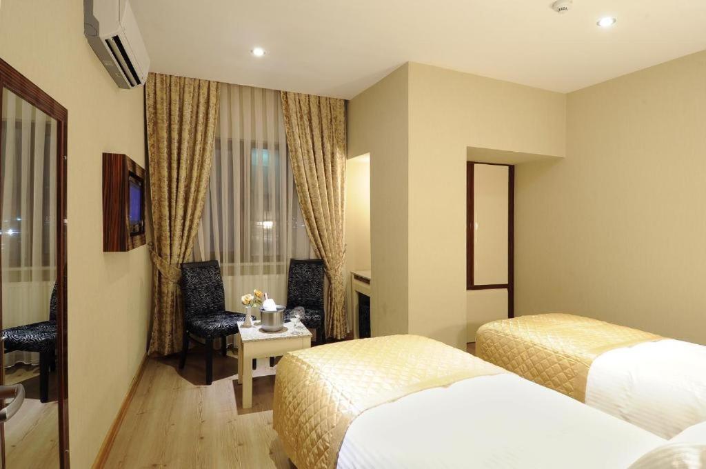 Double or Twin Room photo 1