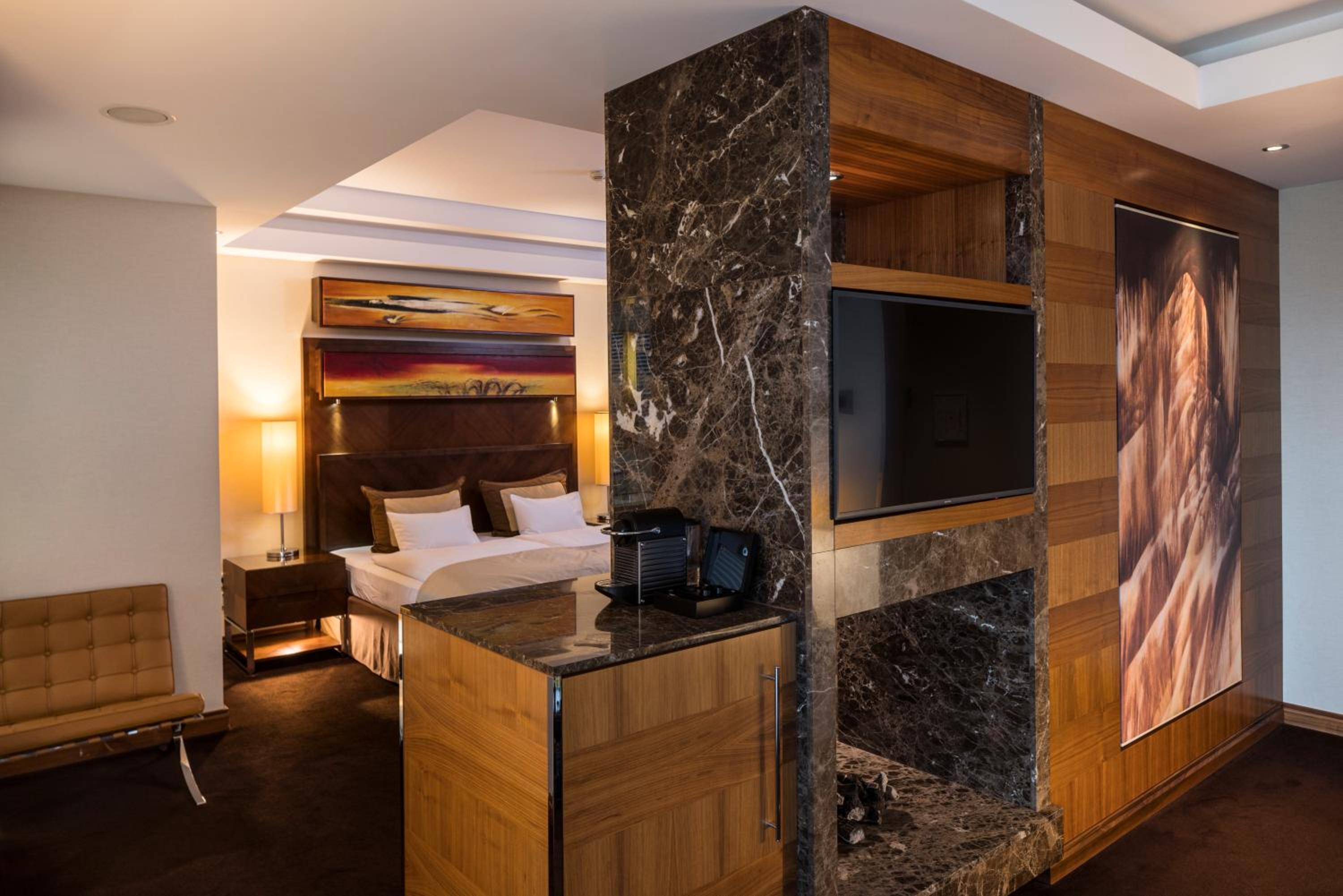 Junior Suite Deluxe with Balcony