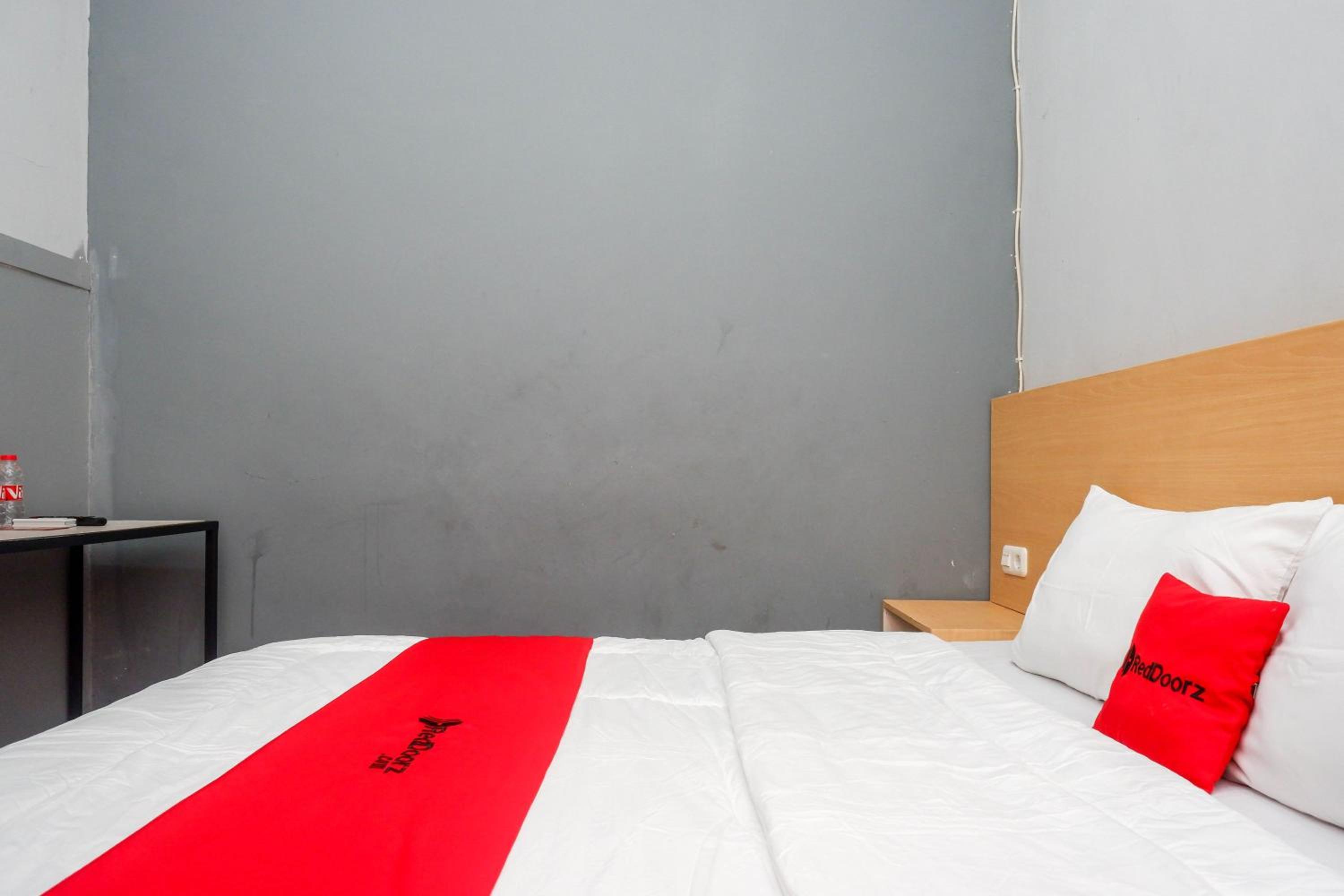 Budget Double Room photo 2