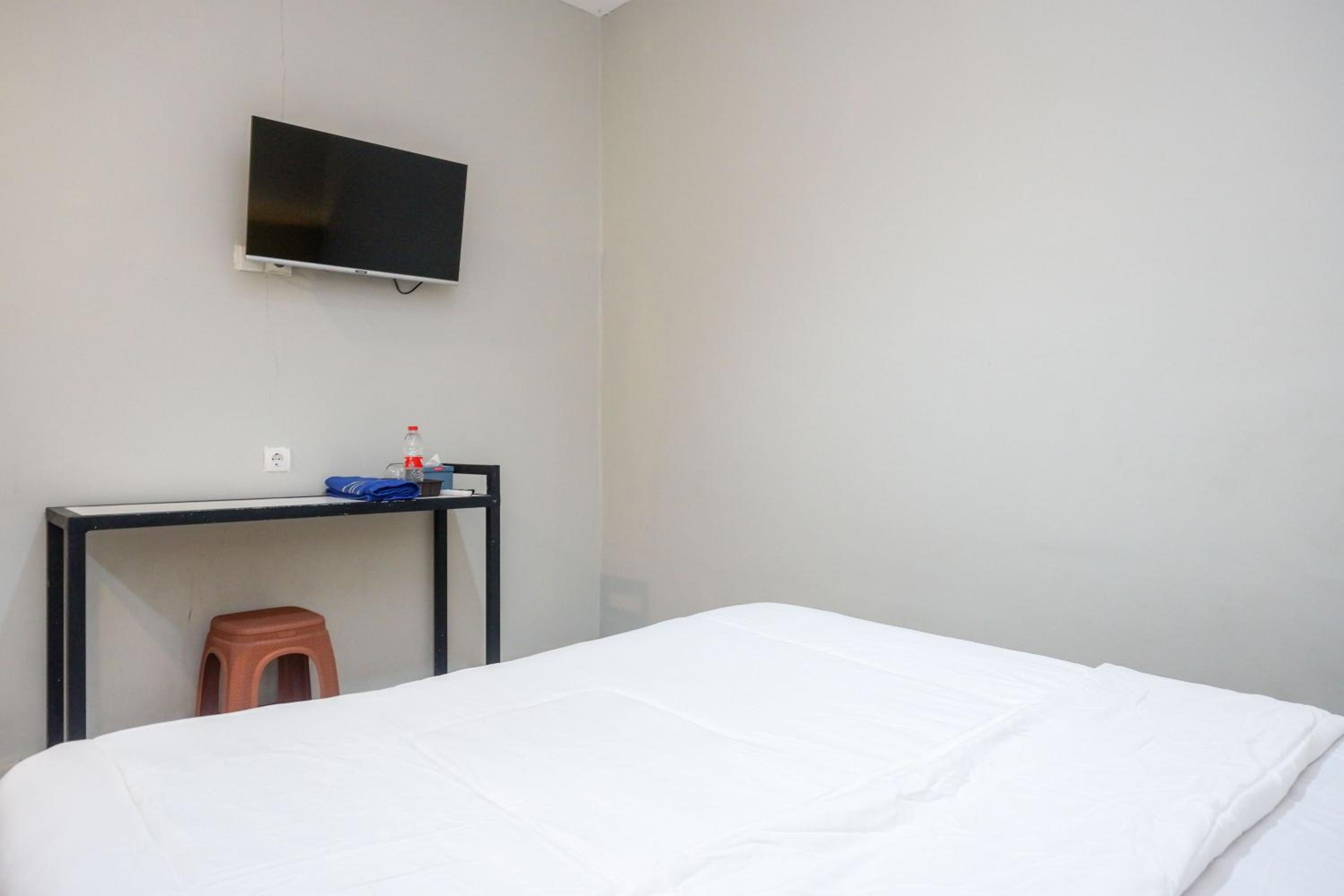 Economy Double Room photo 3