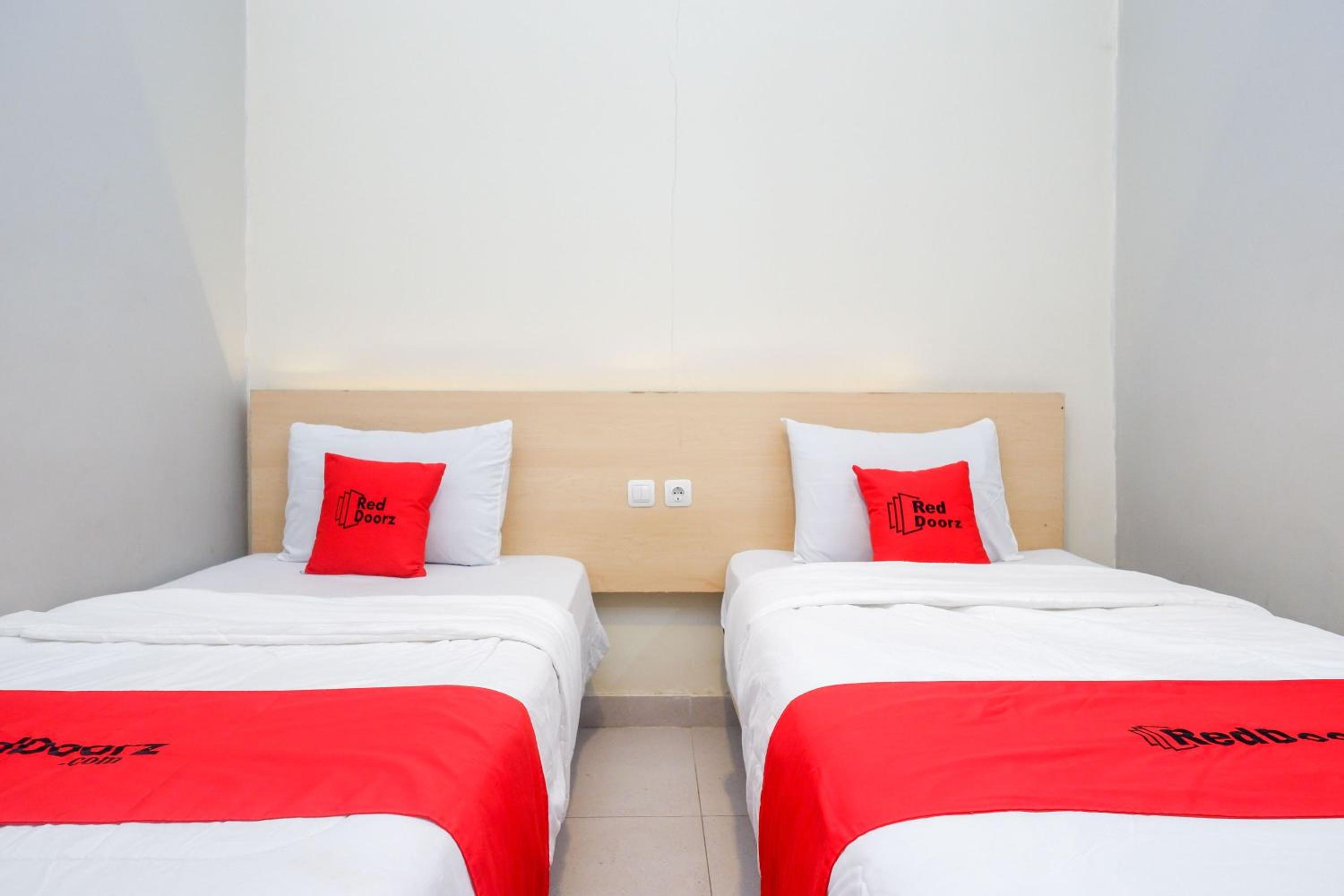 Standard Twin Room photo 2