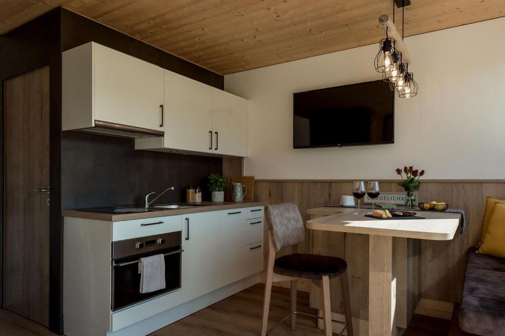Apartment with Terrace photo 3