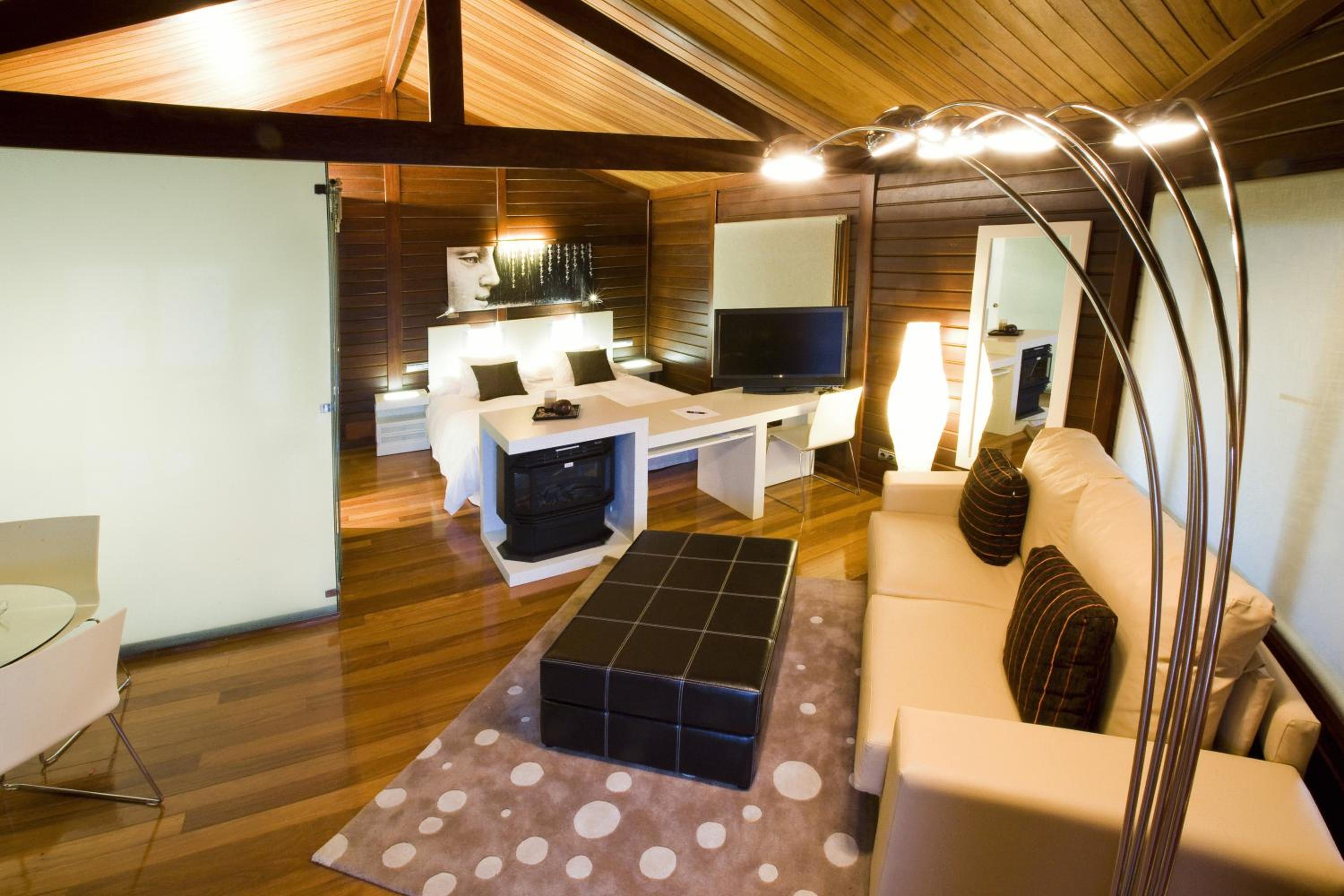 Bungalow (3 Adults) - Photo 1
