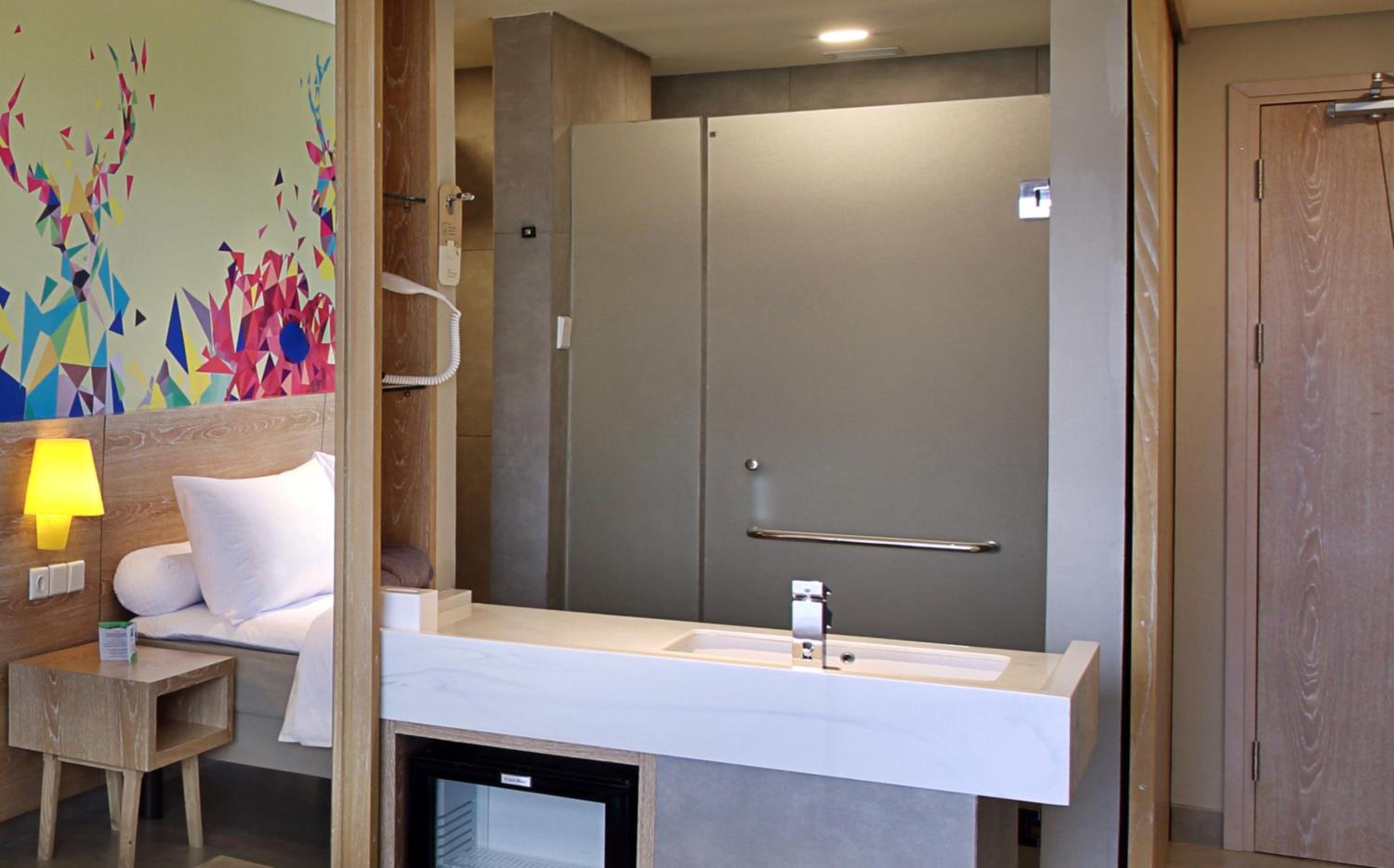 Deluxe Twin Room photo 3